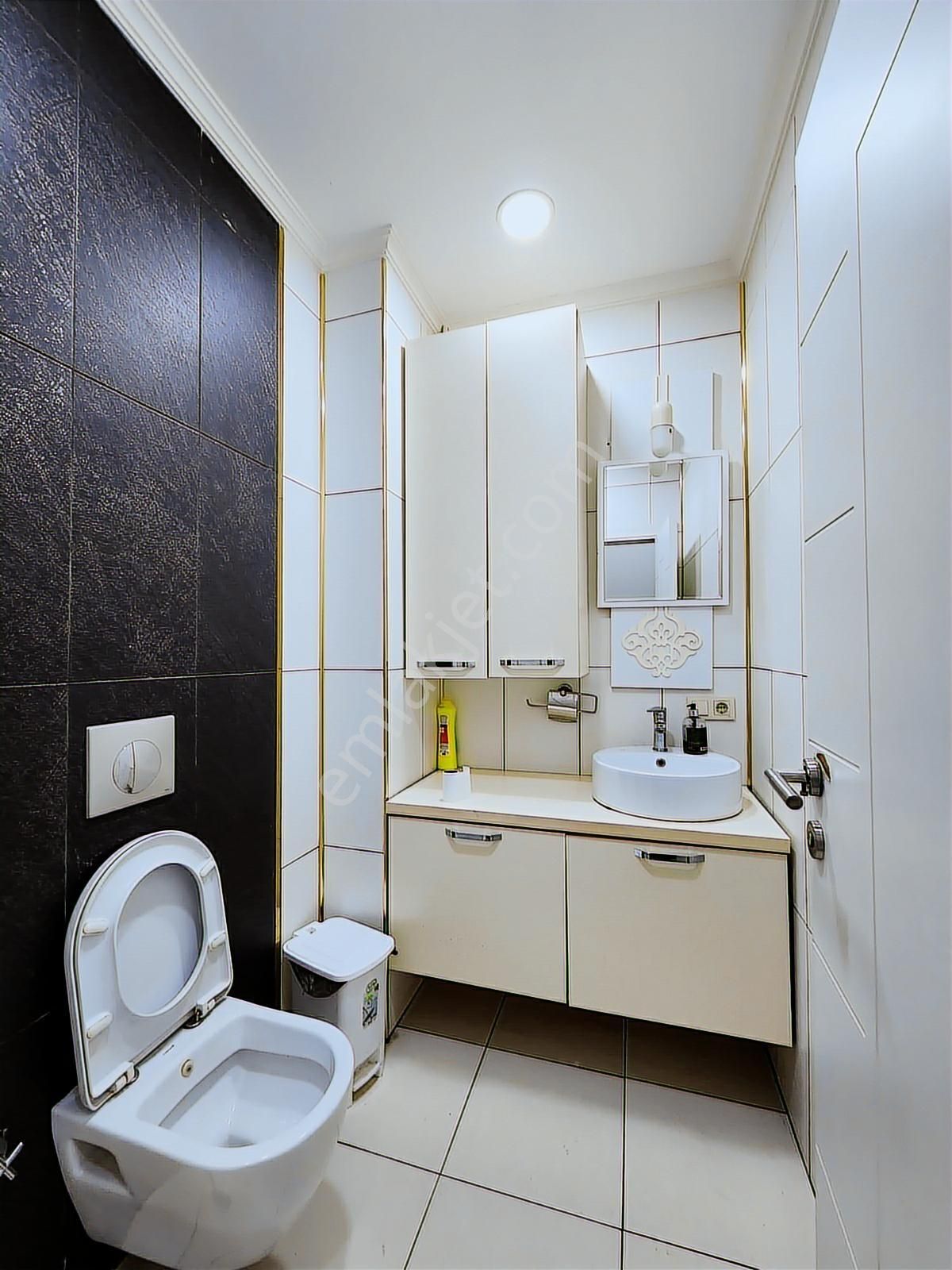 Nish İstanbul Ön Cephe, Köşe Ve Bahçe Kullanımlı Kiralık Mağaza - Görsel 6