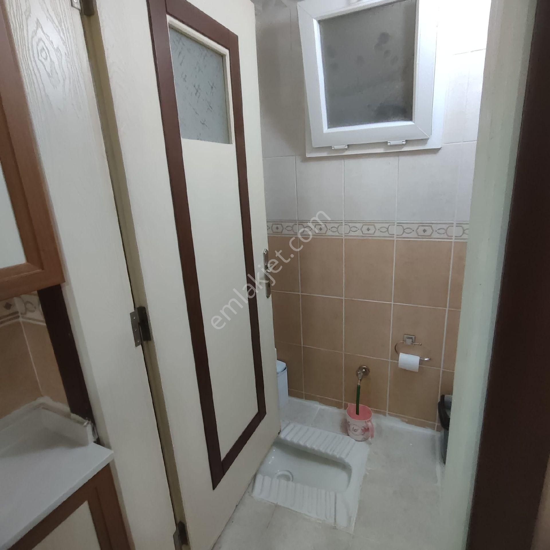 Feslikan Mahallesi'nde 130m2 2+1 Arakat Kiralık Daire - Görsel 6