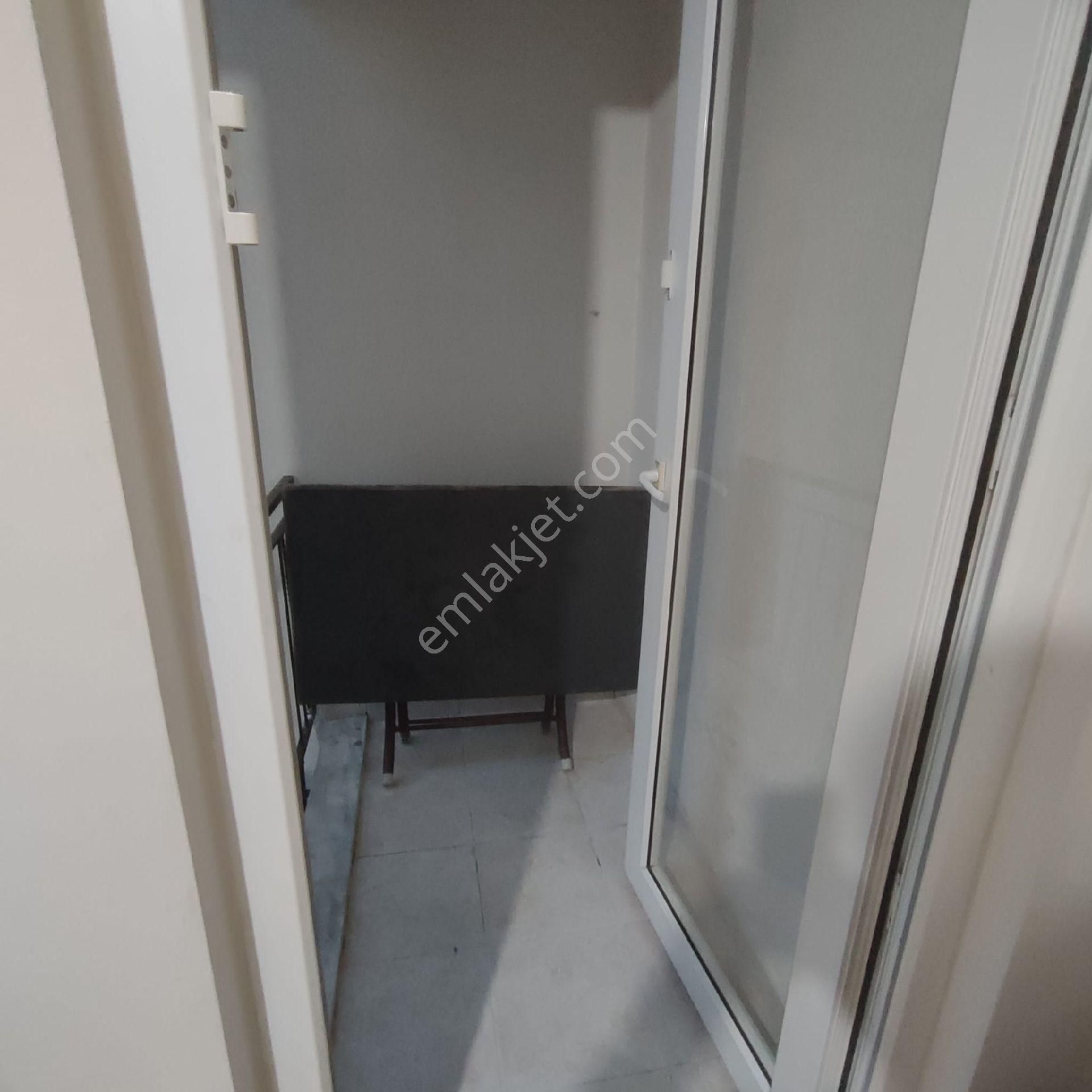 Feslikan Mahallesi'nde 130m2 2+1 Arakat Kiralık Daire - Görsel 11