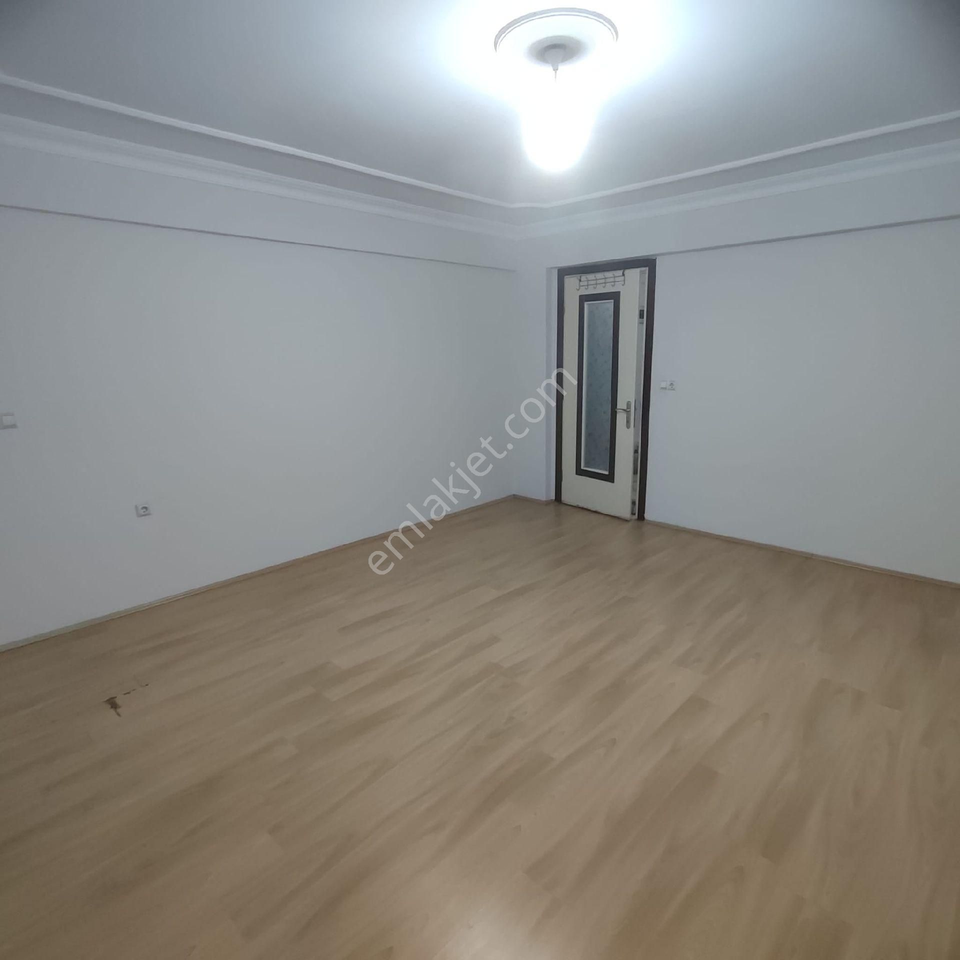 Feslikan Mahallesi'nde 130m2 2+1 Arakat Kiralık Daire - Görsel 4