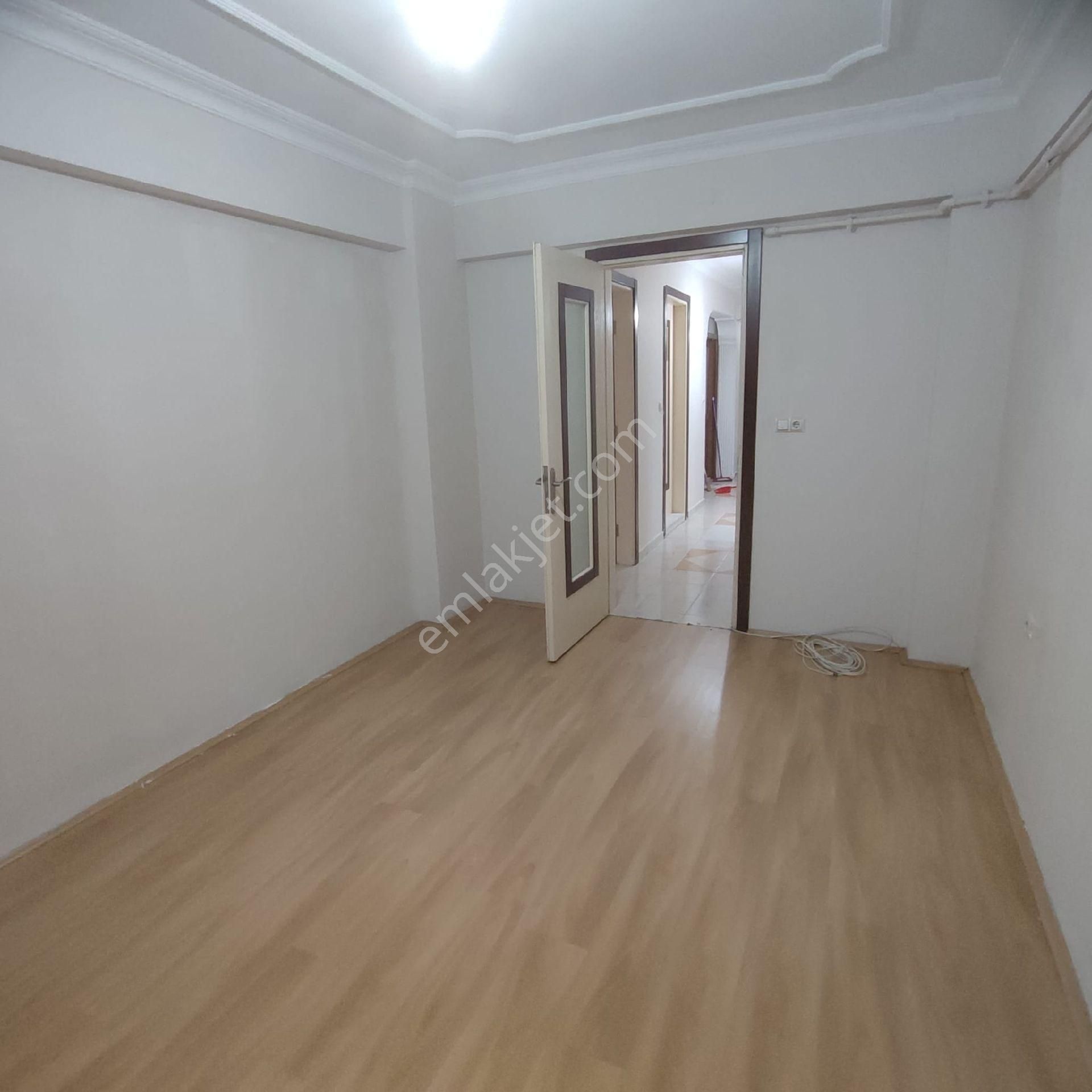 Feslikan Mahallesi'nde 130m2 2+1 Arakat Kiralık Daire - Görsel 10