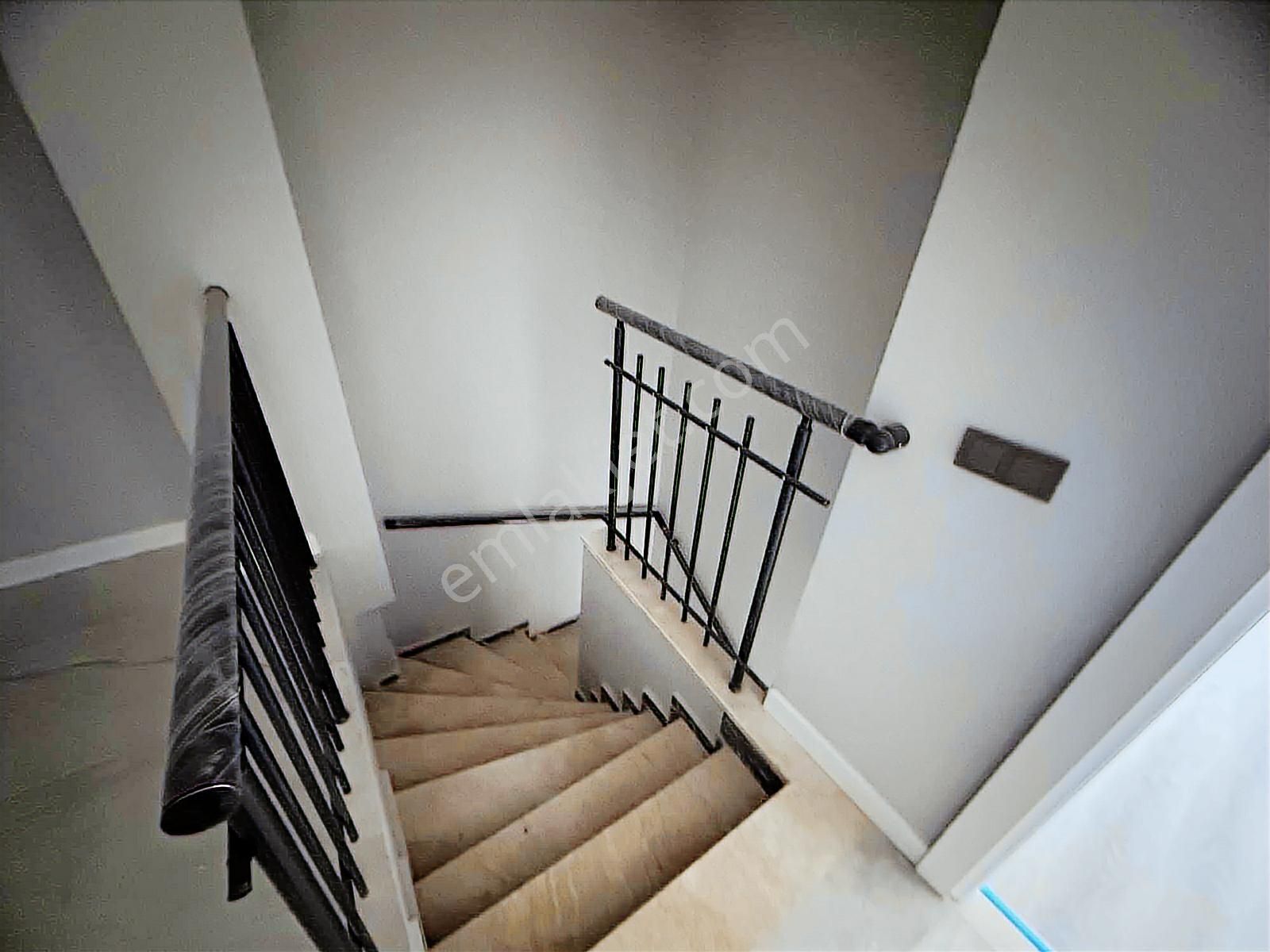 Ilıca'da Doğa Manzaralı 3+1 Satılık Dubleks Daire - Görsel 22