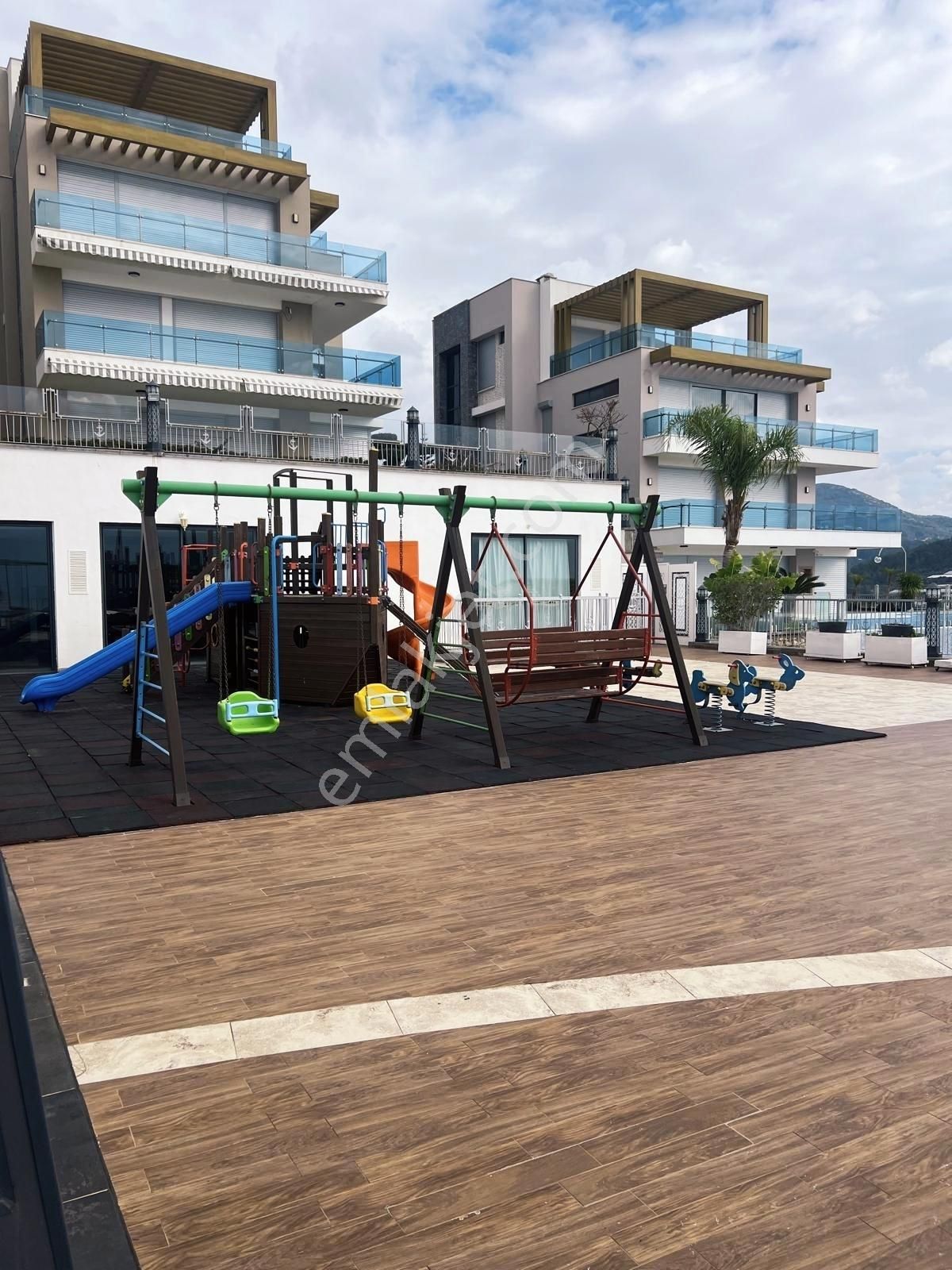 Konaklı Admıral 2+1 Eşyalı İkamete Uygun Lüks Site - Görsel 8