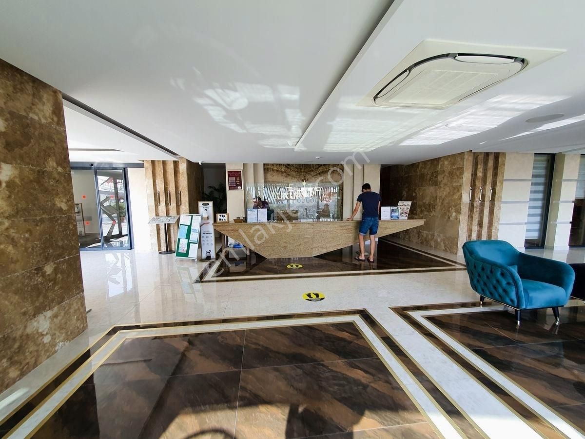 Konaklı Admıral 2+1 Eşyalı İkamete Uygun Lüks Site - Görsel 24