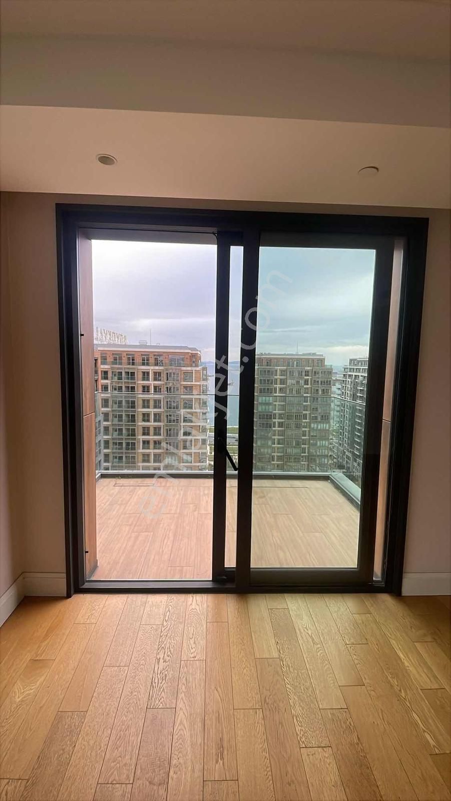 Çiğdem Emlak'tan Büyükyalı Da Deniz Manzaralı 2+1 Kiralık Daire - Görsel 7