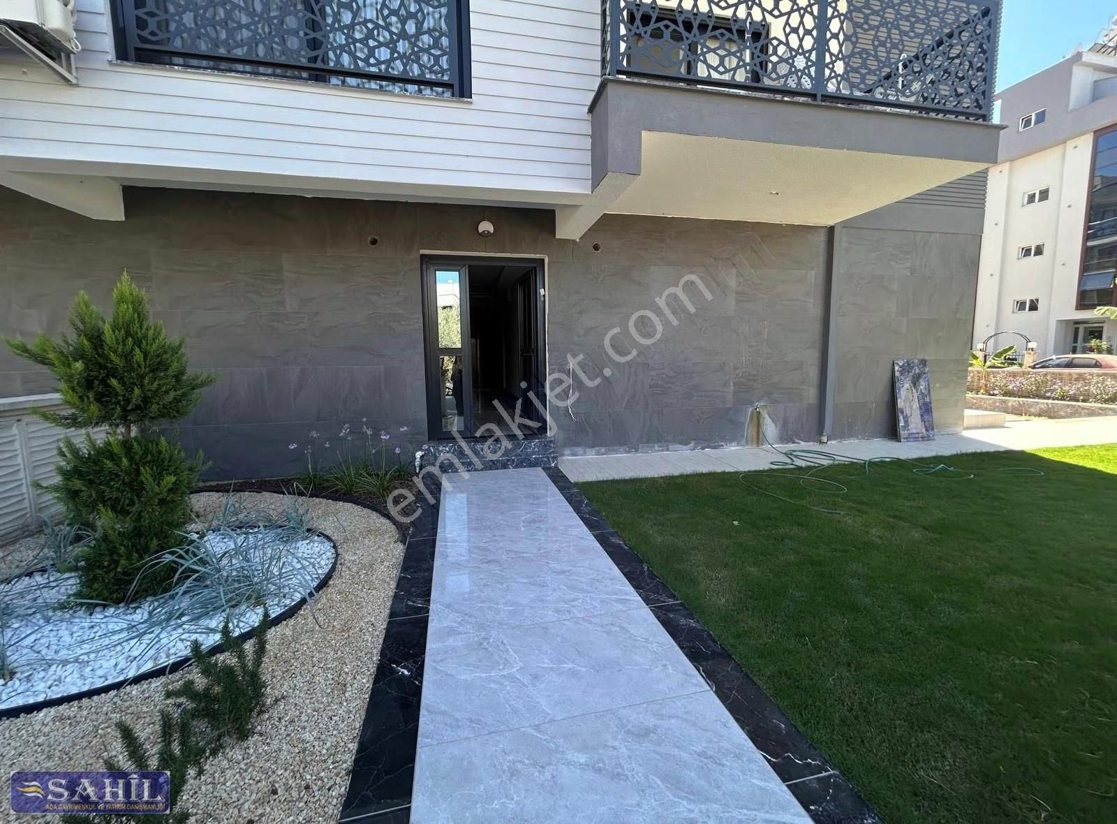 Kuşadası Davutlarda Havuzlu Site İçinde Full Eşyalı 1+1 Bahçe K - Görsel 7