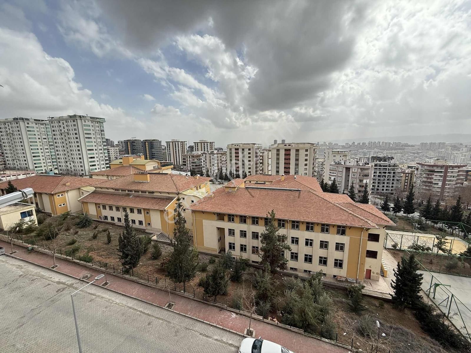 Doğukent'te Acil Satılık Arakat 3+1 - Görsel 11