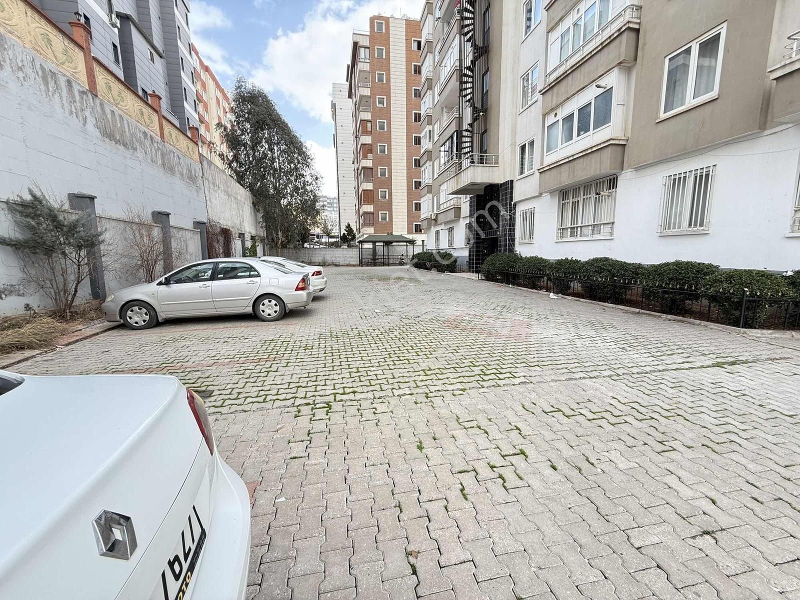 Doğukent'te Acil Satılık Arakat 3+1 - Görsel 31