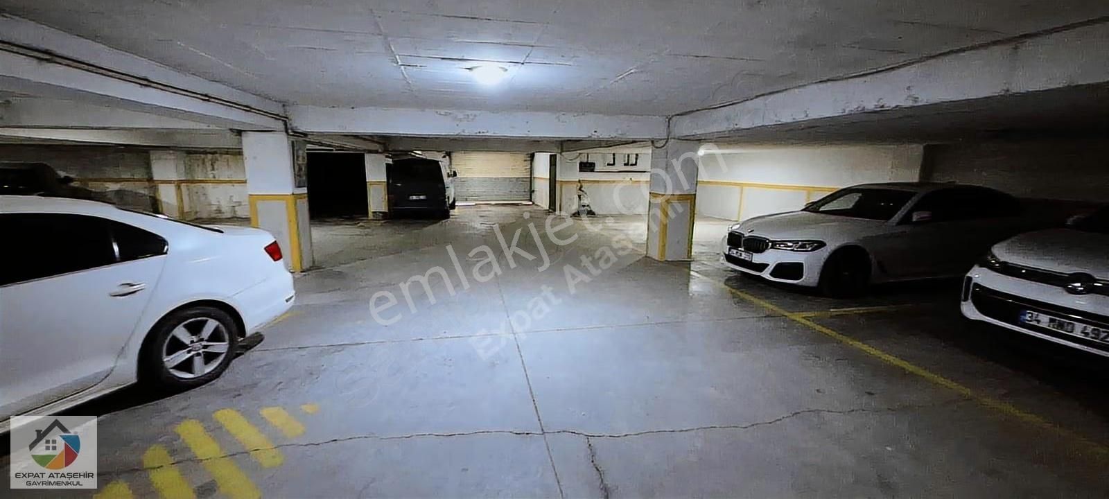 Ataşehir Let's Club Bitişiği Geniş Oturuma Hazır Boş 3+1 140m2 - Görsel 25