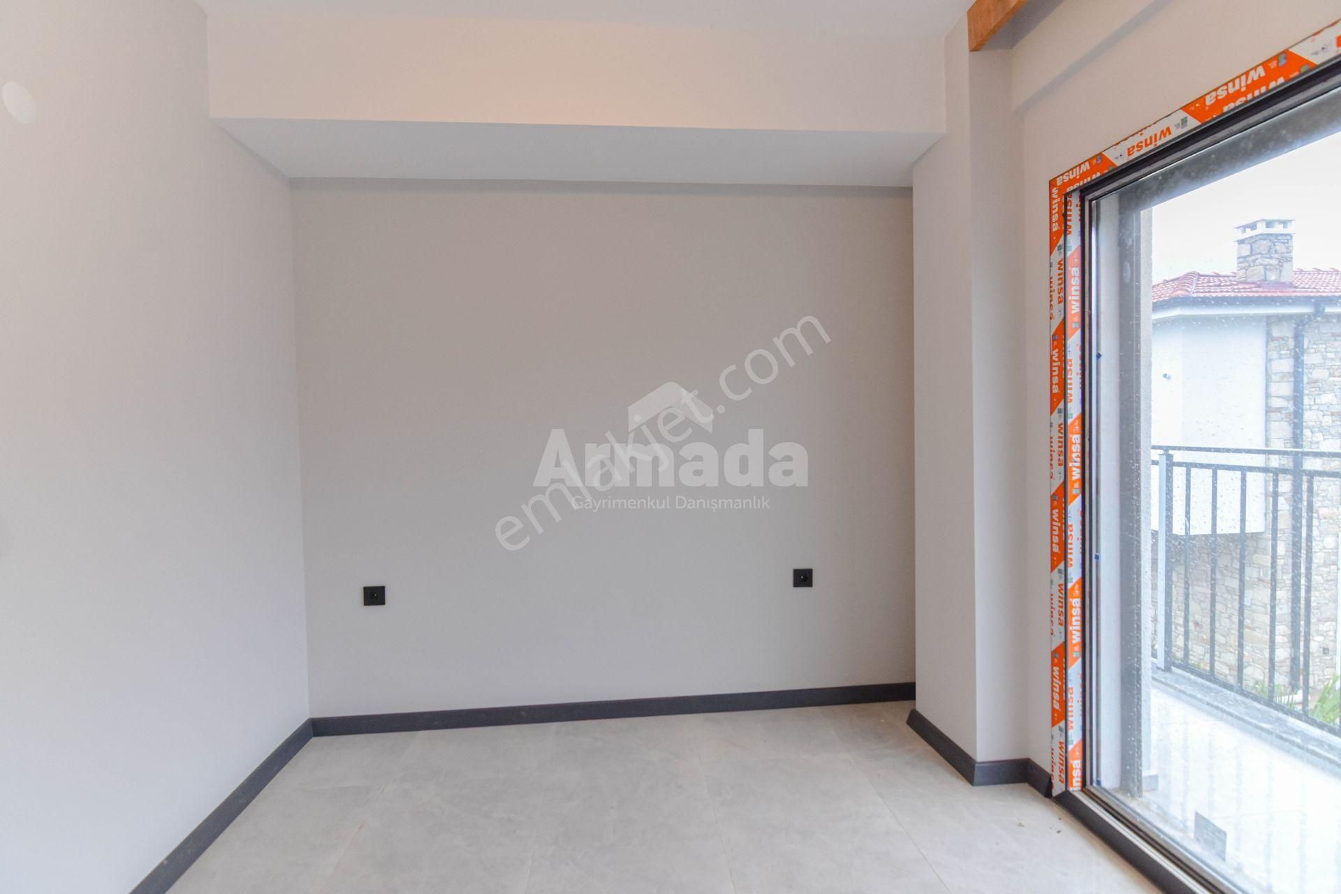 Kuşadası Davutlar'da Taş Kaplama Özel Havuzlu Müstakil Villa - Görsel 15