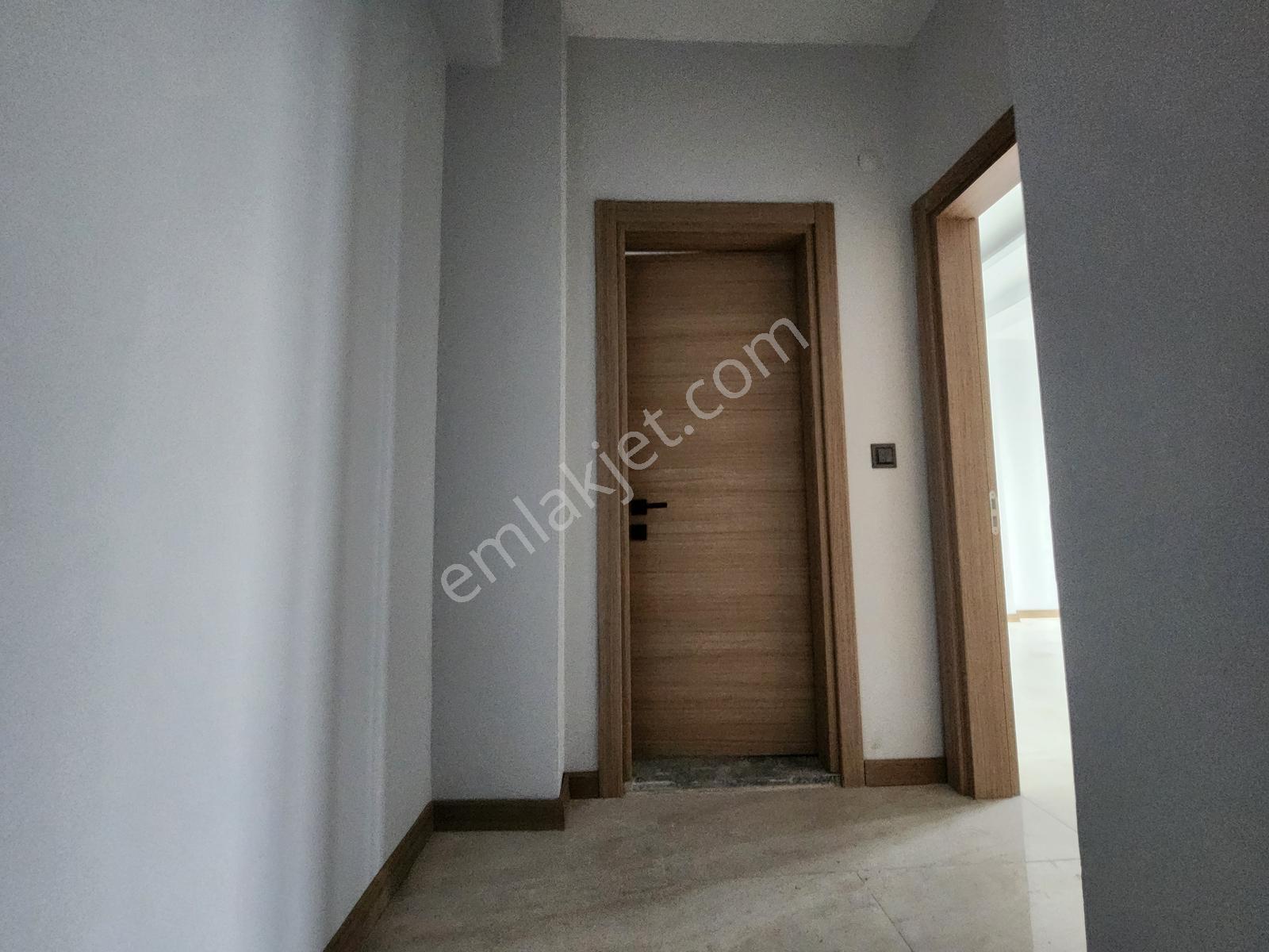 Başiskele Yaylacık Mah.1+1 Kiralık Dubleks Daıre - Görsel 14