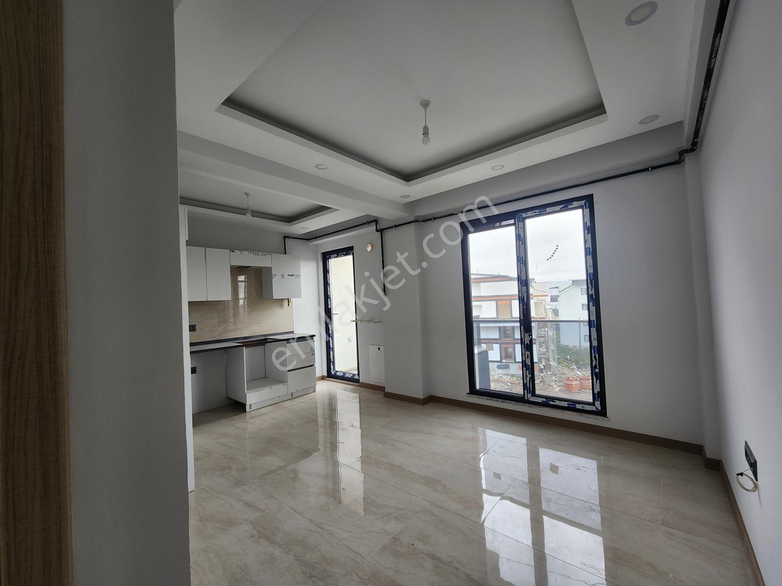 Başiskele Yaylacık Mah.1+1 Kiralık Dubleks Daıre - Görsel 13