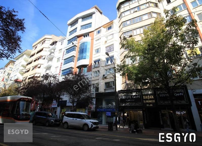 Esgyo'dan Doktorlar Cad. Üzerinde Ön Cephe Ara Kat Ofis-iş Yeri - Görsel 18
