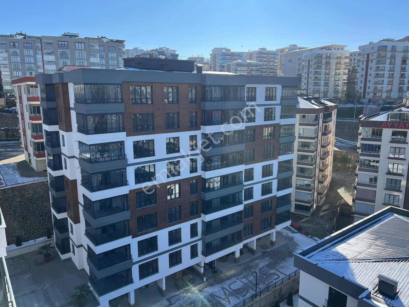 Üniversite Mahallesinde Sıfır Kiralık 3+1 Daire