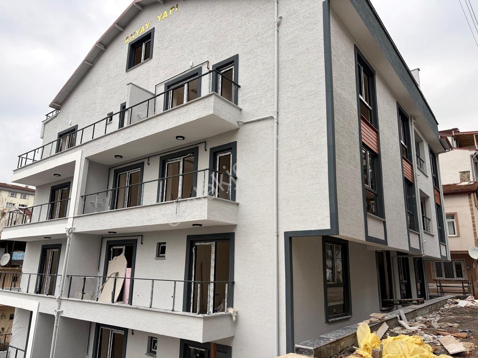 Altın Emlaktan Kuruçeşme'de Satılık 2+1 Yeni Daire