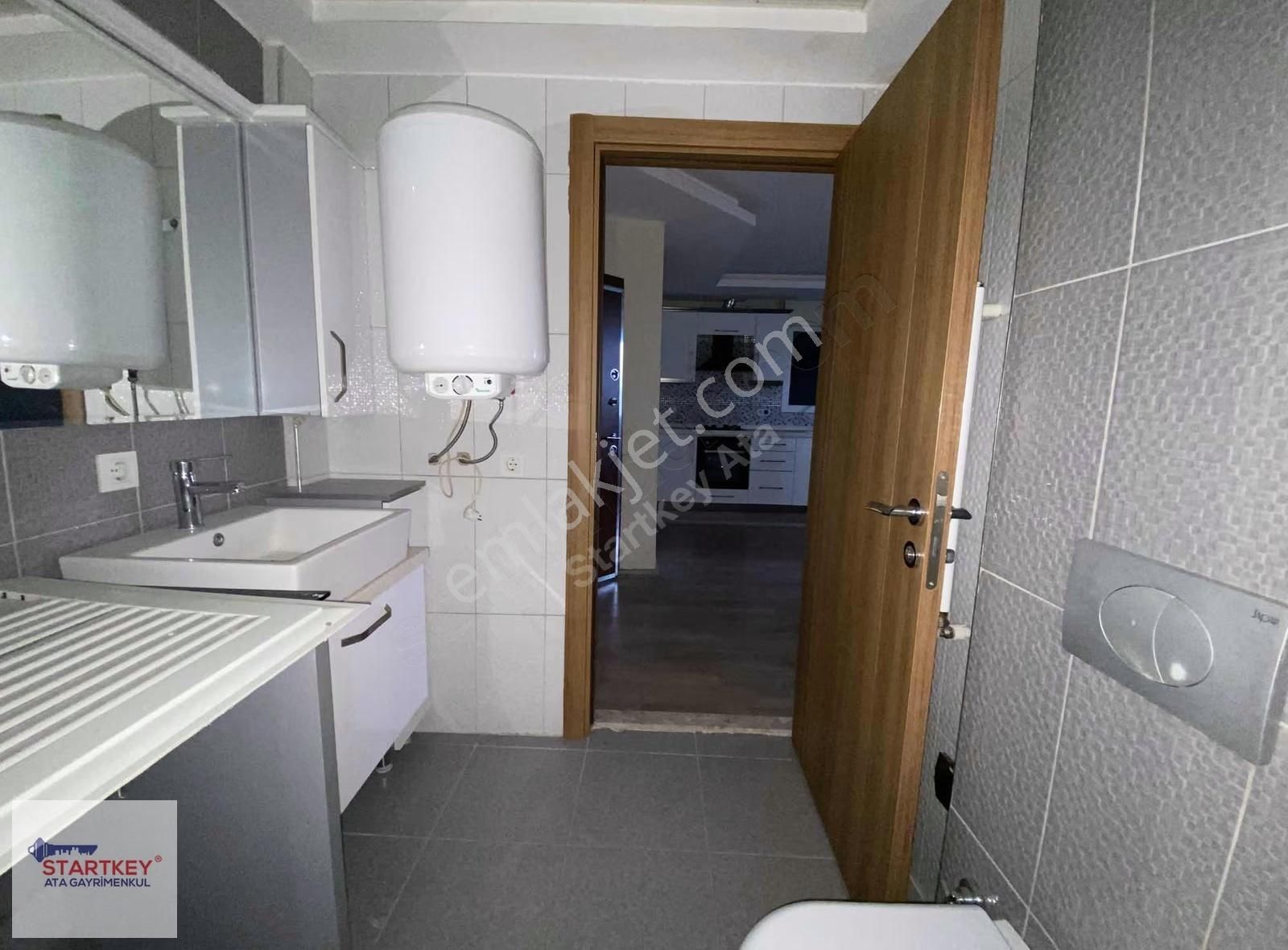 Bayraklı Onur Mahallesi'nde Site İçinde Eşyalı 1+1 Kiralık Daire - Görsel 2