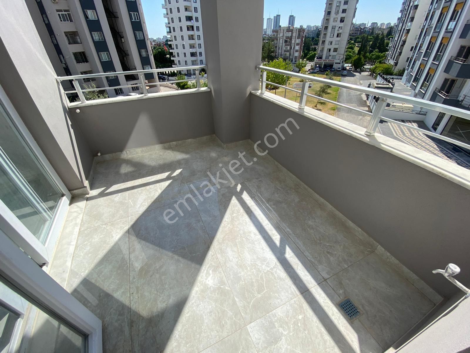 Çukurova Belediyesi Cvr 4 Yaş/3+1/ç.banyo/g.odalı/kombi/iskanlı - Görsel 3