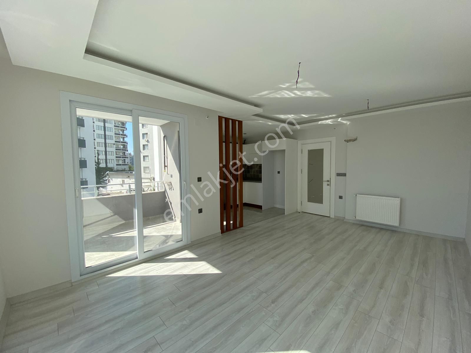 Çukurova Belediyesi Cvr 4 Yaş/3+1/ç.banyo/g.odalı/kombi/iskanlı - Görsel 12