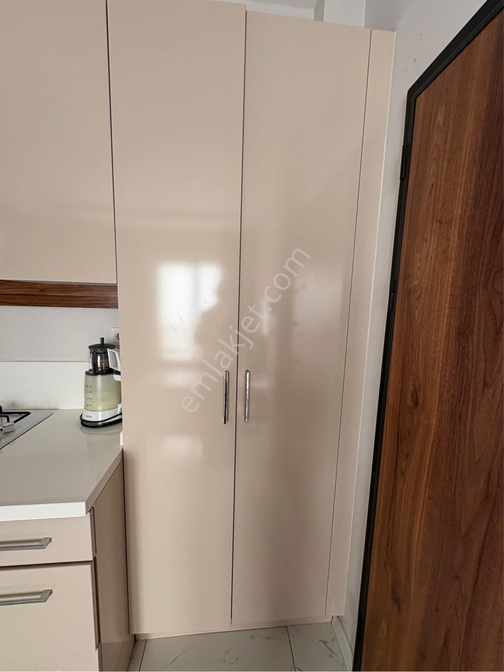 Güzelyalı Mahallesi Turgut Özal Bulvarı Yakını Full Eşyalı Lüks 1+1 Kiralık Daire - Görsel 11
