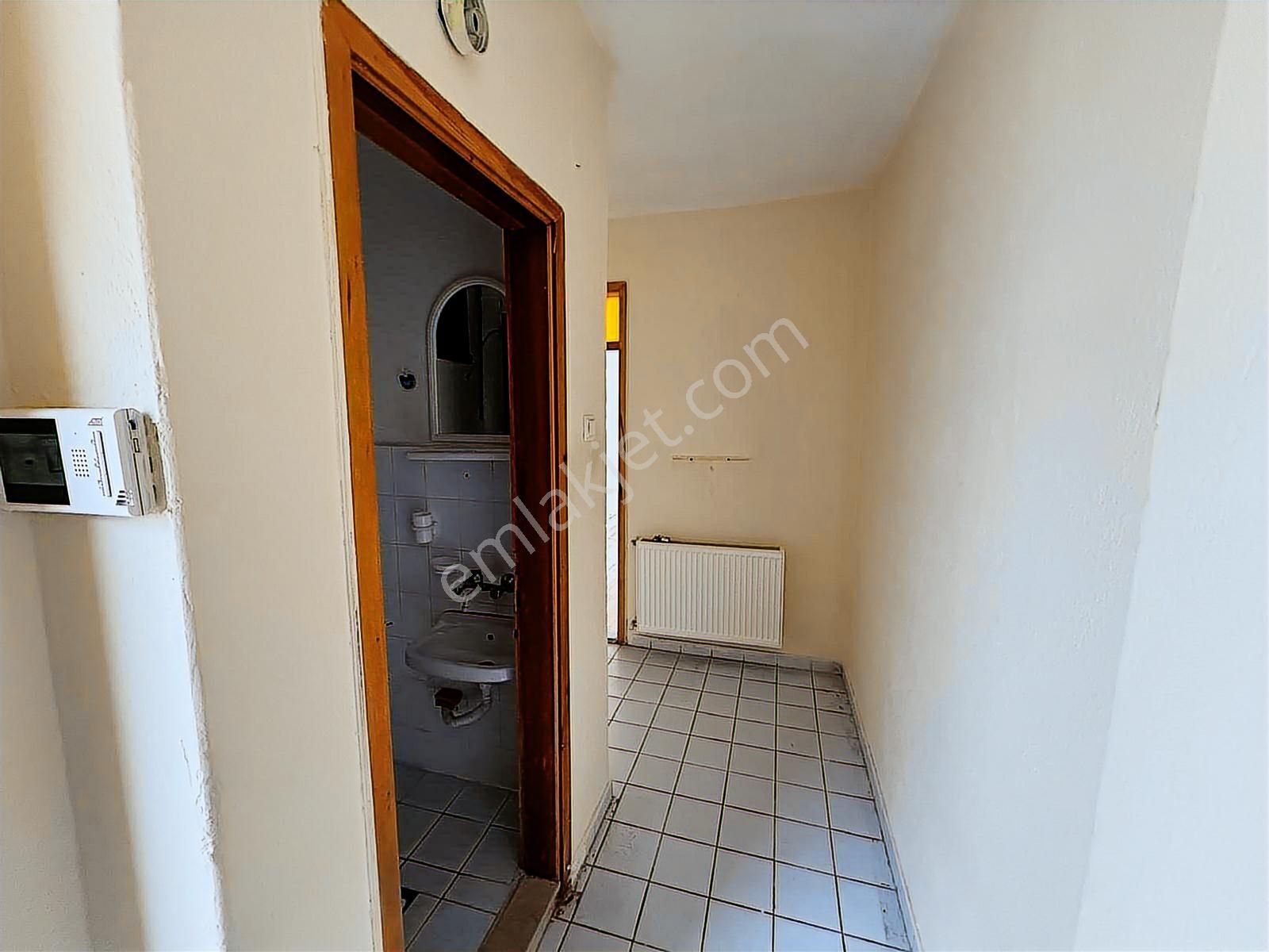 Talha Tozduman'dan Alavardı'da 80 M2 Siteiçi Çatı Katı 1+1 - Görsel 13