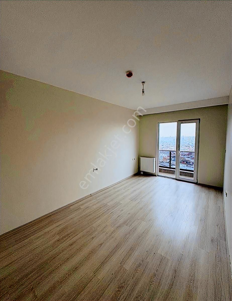 Ömür İstanbul'da Satılık Teraslı 144m2 2+1 Lüks Daire - Görsel 33