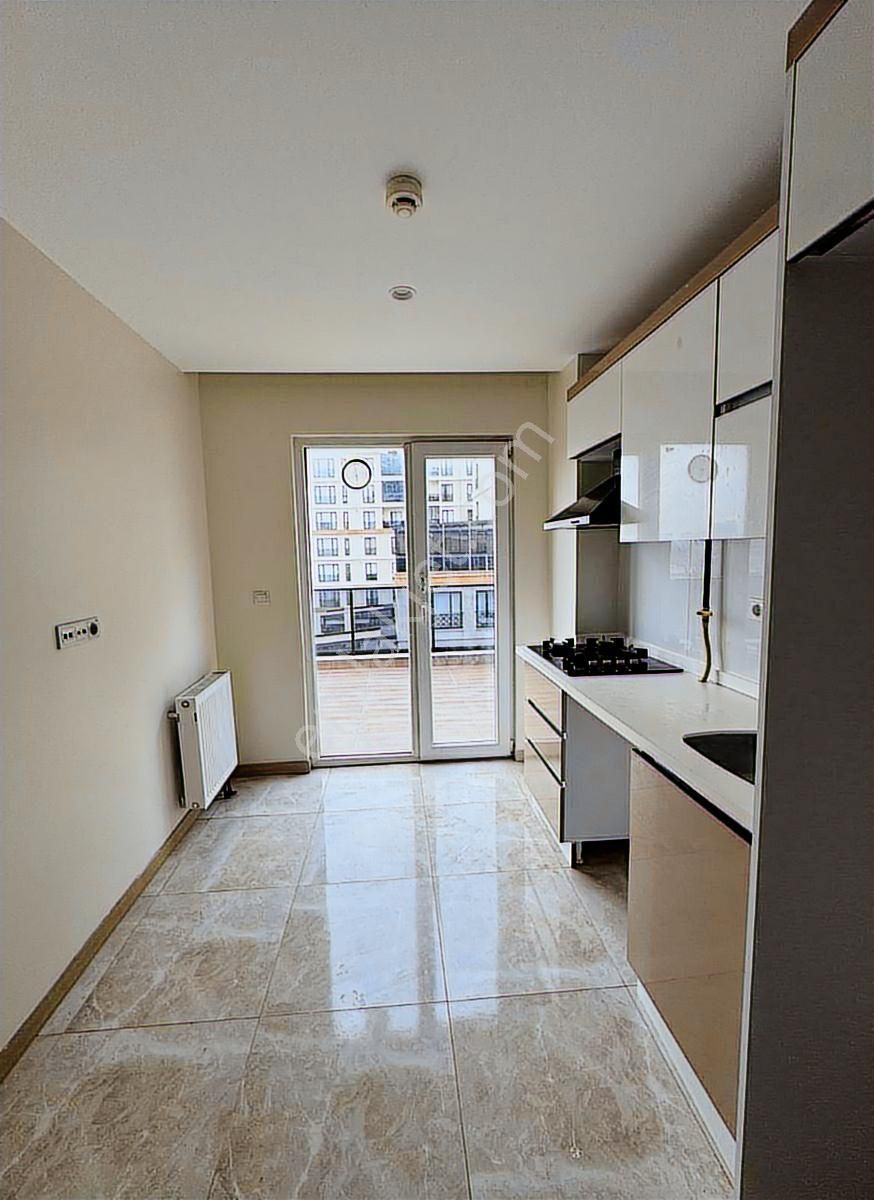 Ömür İstanbul'da Satılık Teraslı 144m2 2+1 Lüks Daire - Görsel 31