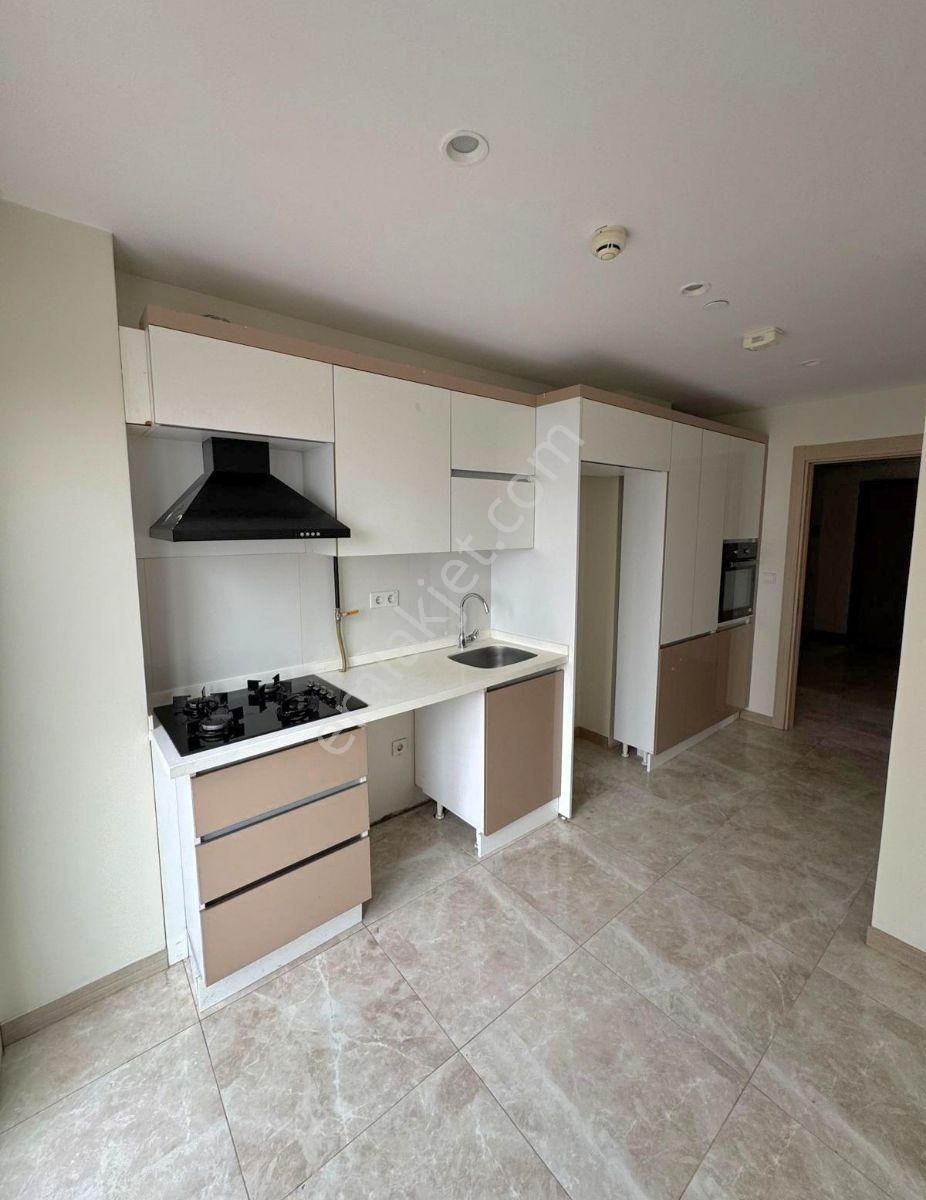 Ömür İstanbul'da Satılık Teraslı 144m2 2+1 Lüks Daire - Görsel 9