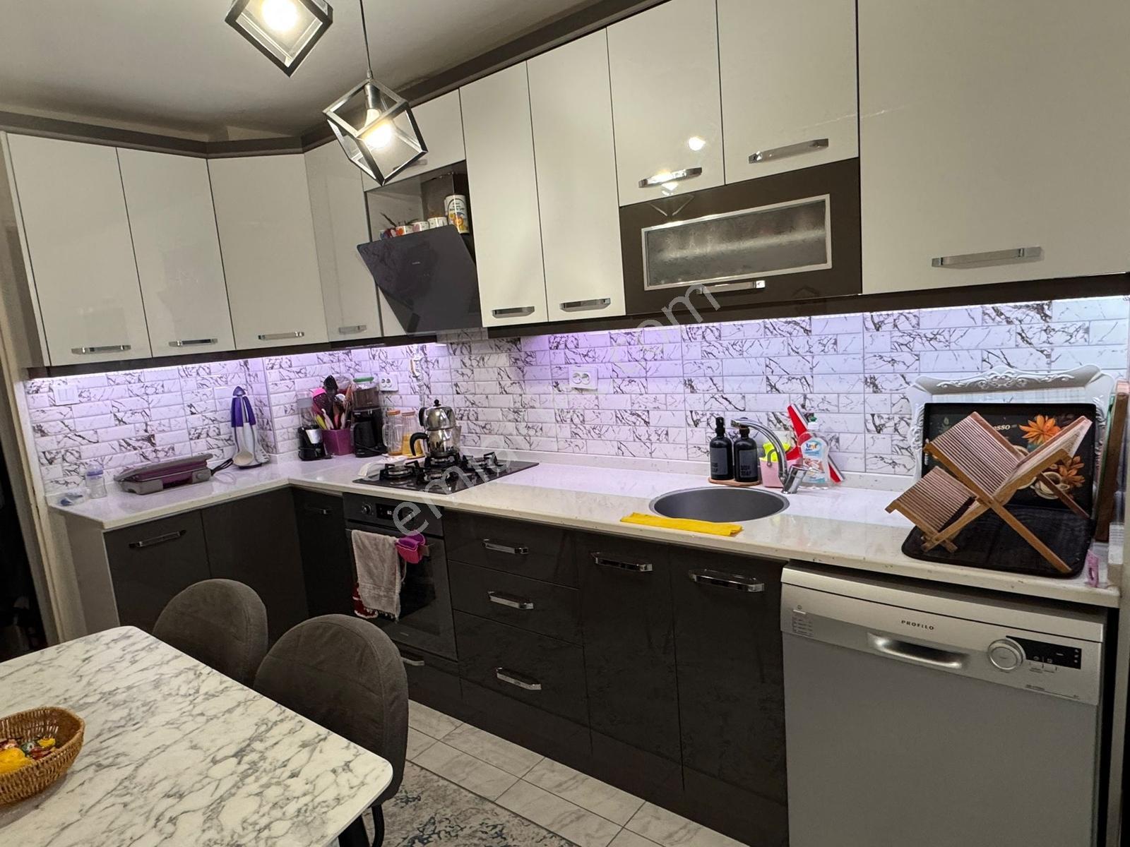 Bucakoop Mahallesinde.site İçinde Satılık 115m2 2+1 Köşe Daire - Görsel 10