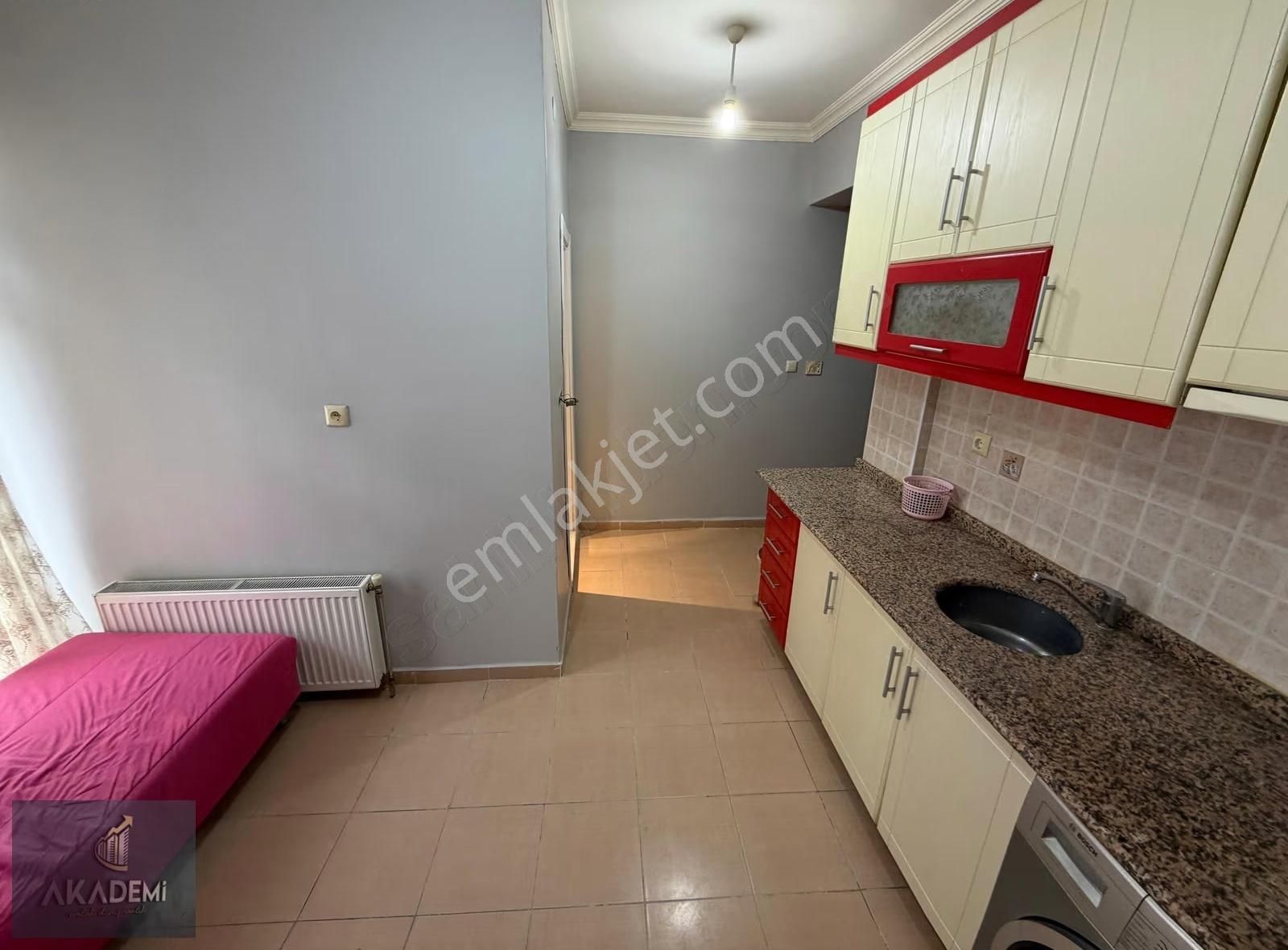 Bahçelievler'de Eşyalı, Asansörlü 1+0 Daire - Üniversite Yakını - Görsel 12