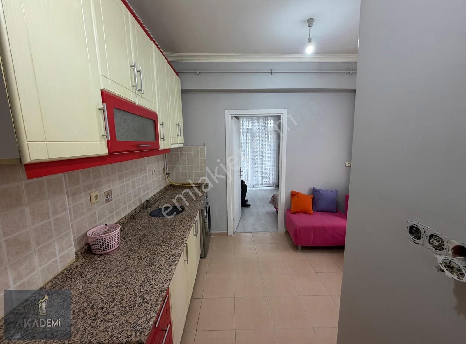 Bahçelievler'de Eşyalı, Asansörlü 1+0 Daire - Üniversite Yakını - Görsel 7