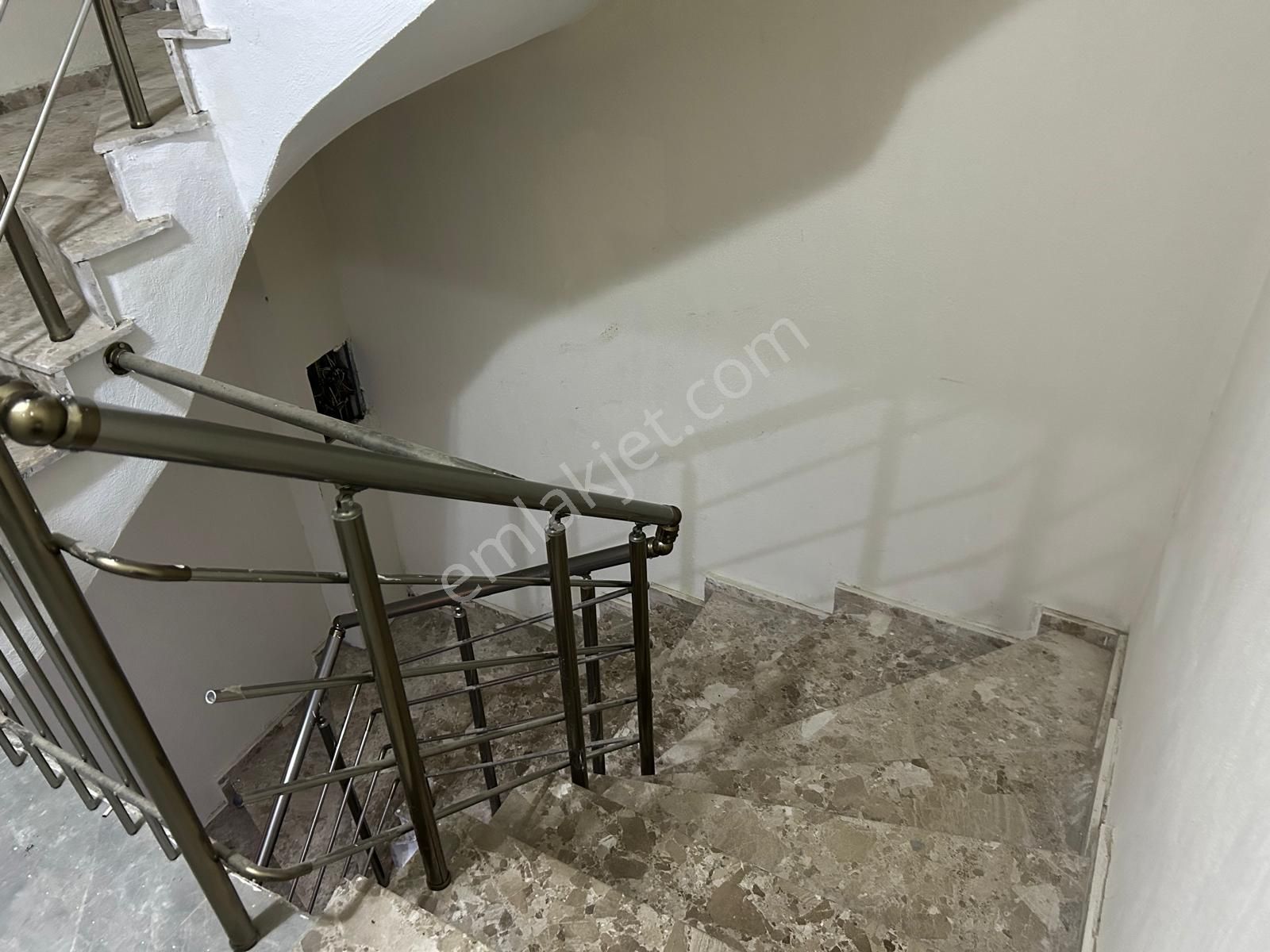 Davutlar Merkezde Havuzlu, Denize Yakın 1+1 Satılık Daire - Görsel 4