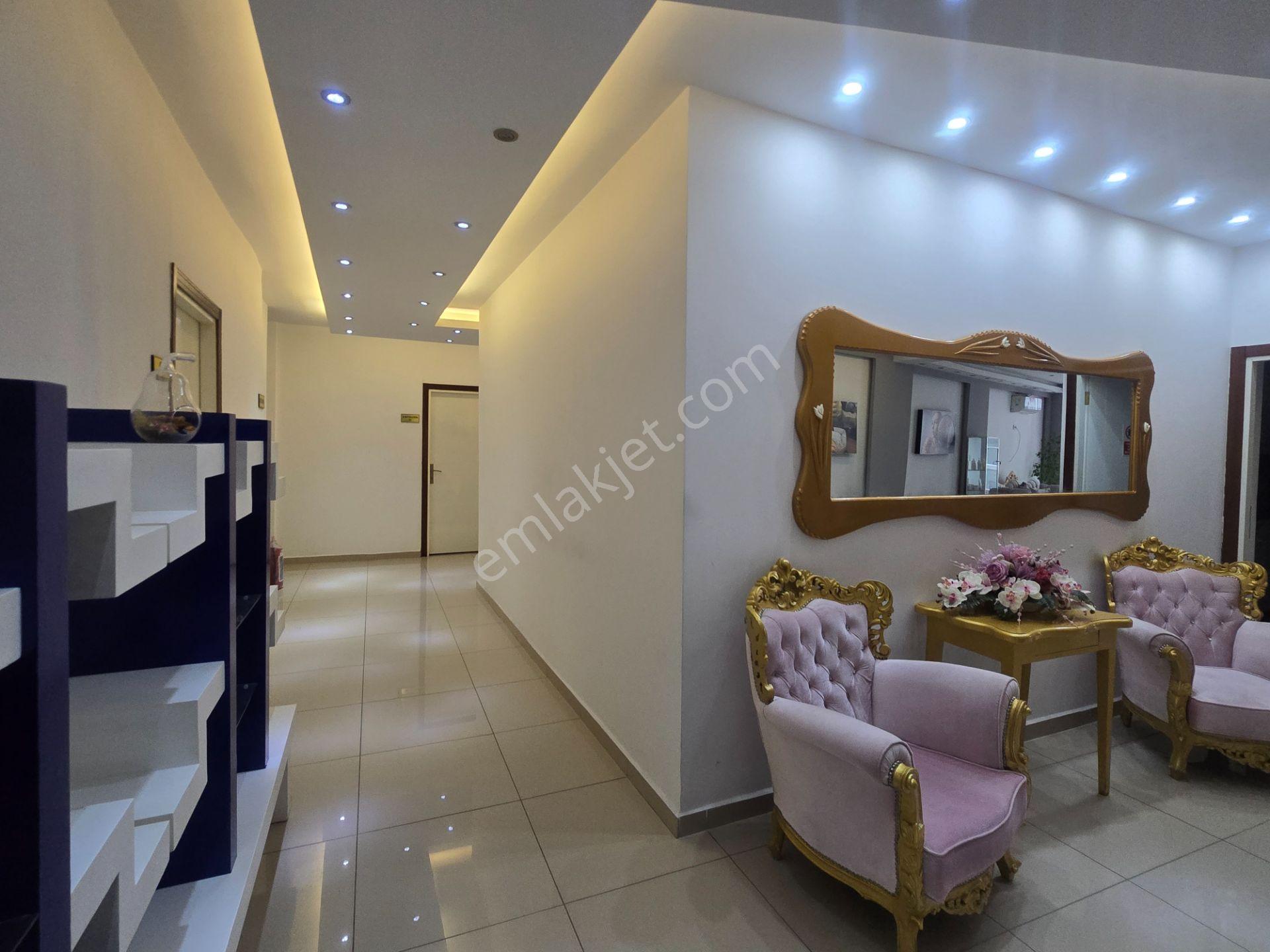 Biga Çarşı Merkezde Satılık 226 M² İş Yerı | Geniş Cepheli - Görsel 4