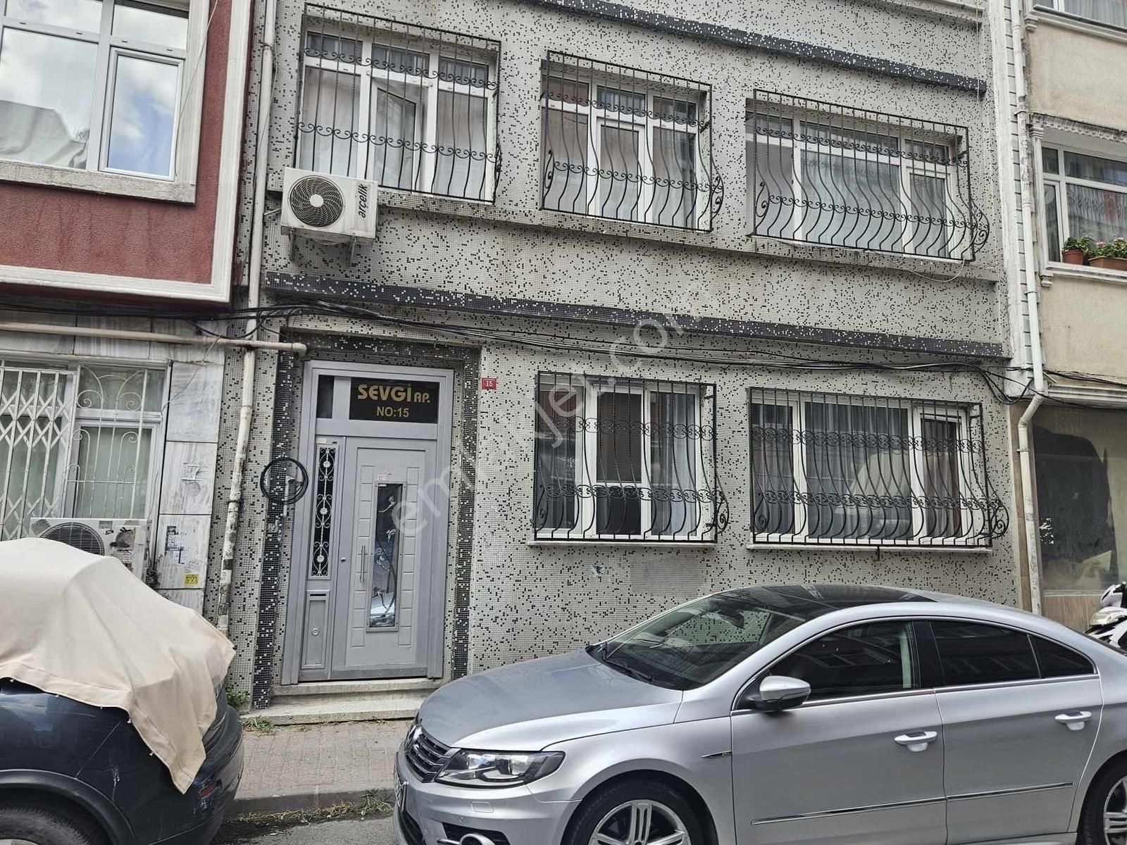 Fatih Akşemsettin Mahallesinde Full Tadilatlı 3+1satılık Daire - Görsel 18