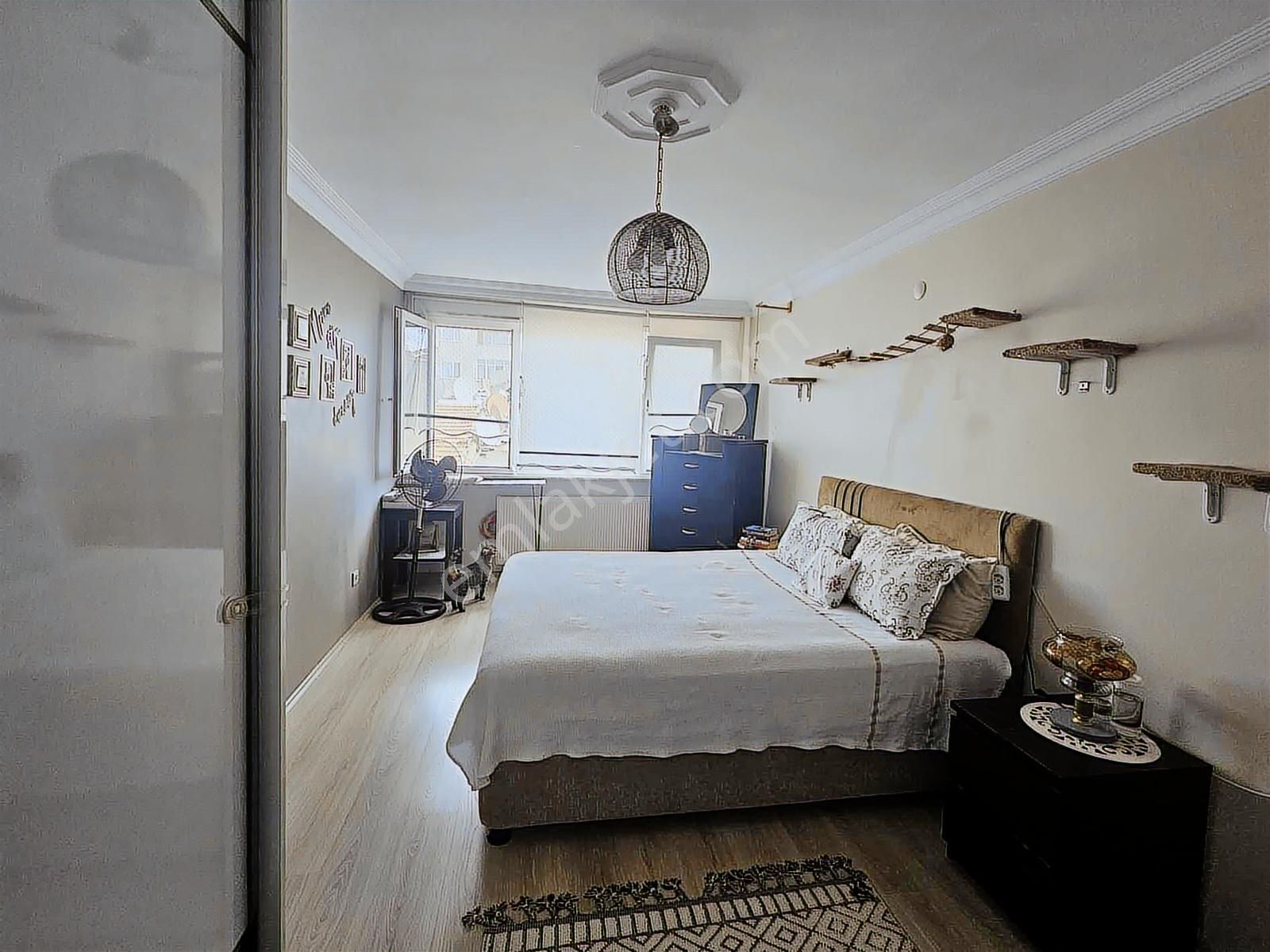 Fatih Akşemsettin Mahallesinde Full Tadilatlı 3+1satılık Daire - Görsel 20