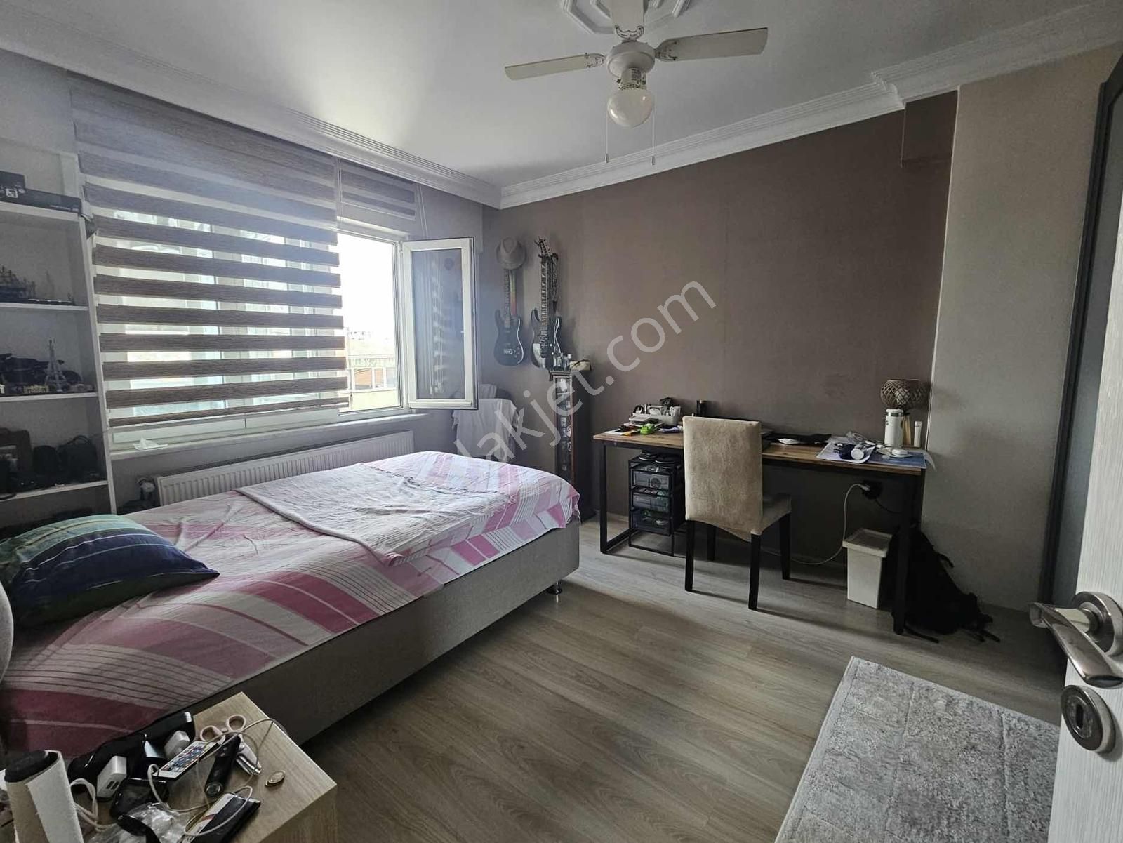 Fatih Akşemsettin Mahallesinde Full Tadilatlı 3+1satılık Daire - Görsel 12