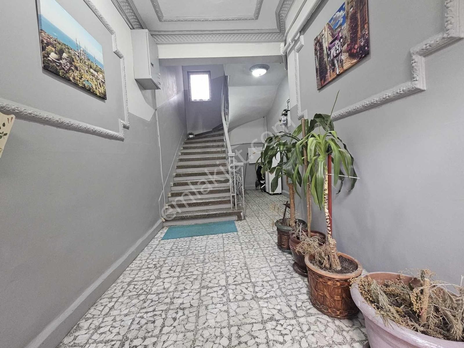 Fatih Akşemsettin Mahallesinde Full Tadilatlı 3+1satılık Daire - Görsel 29