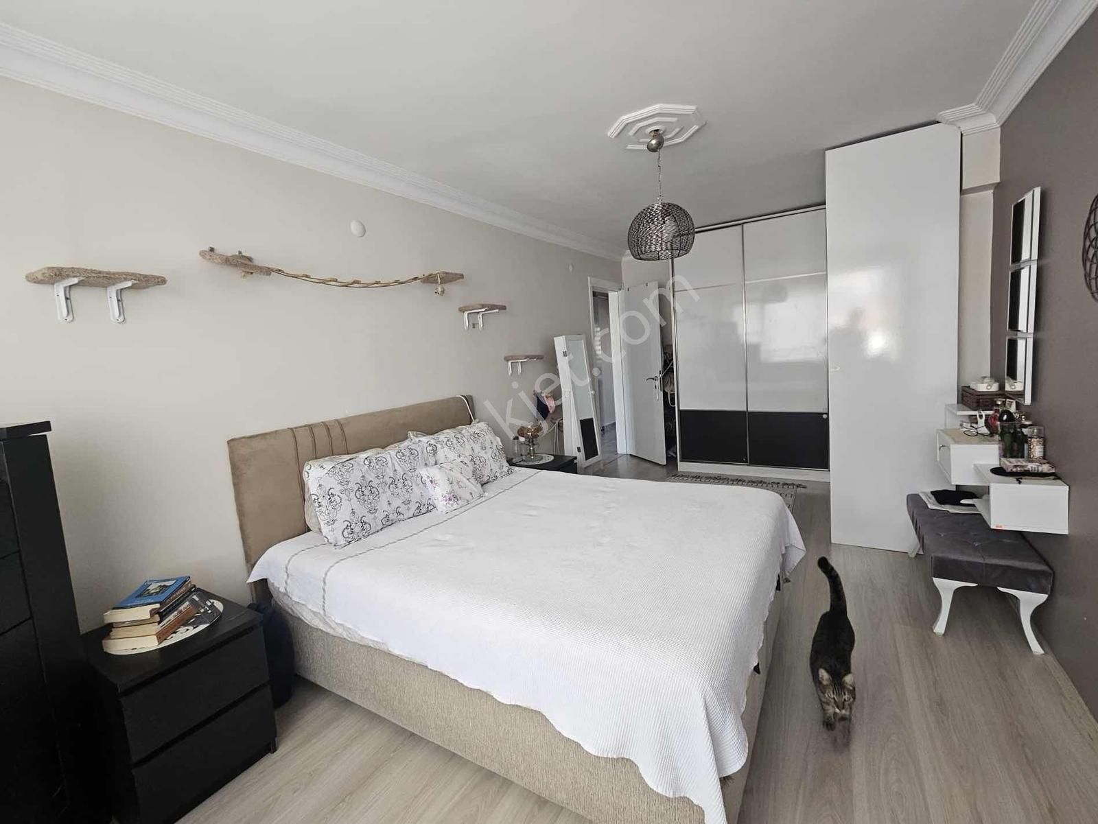 Fatih Akşemsettin Mahallesinde Full Tadilatlı 3+1satılık Daire - Görsel 24