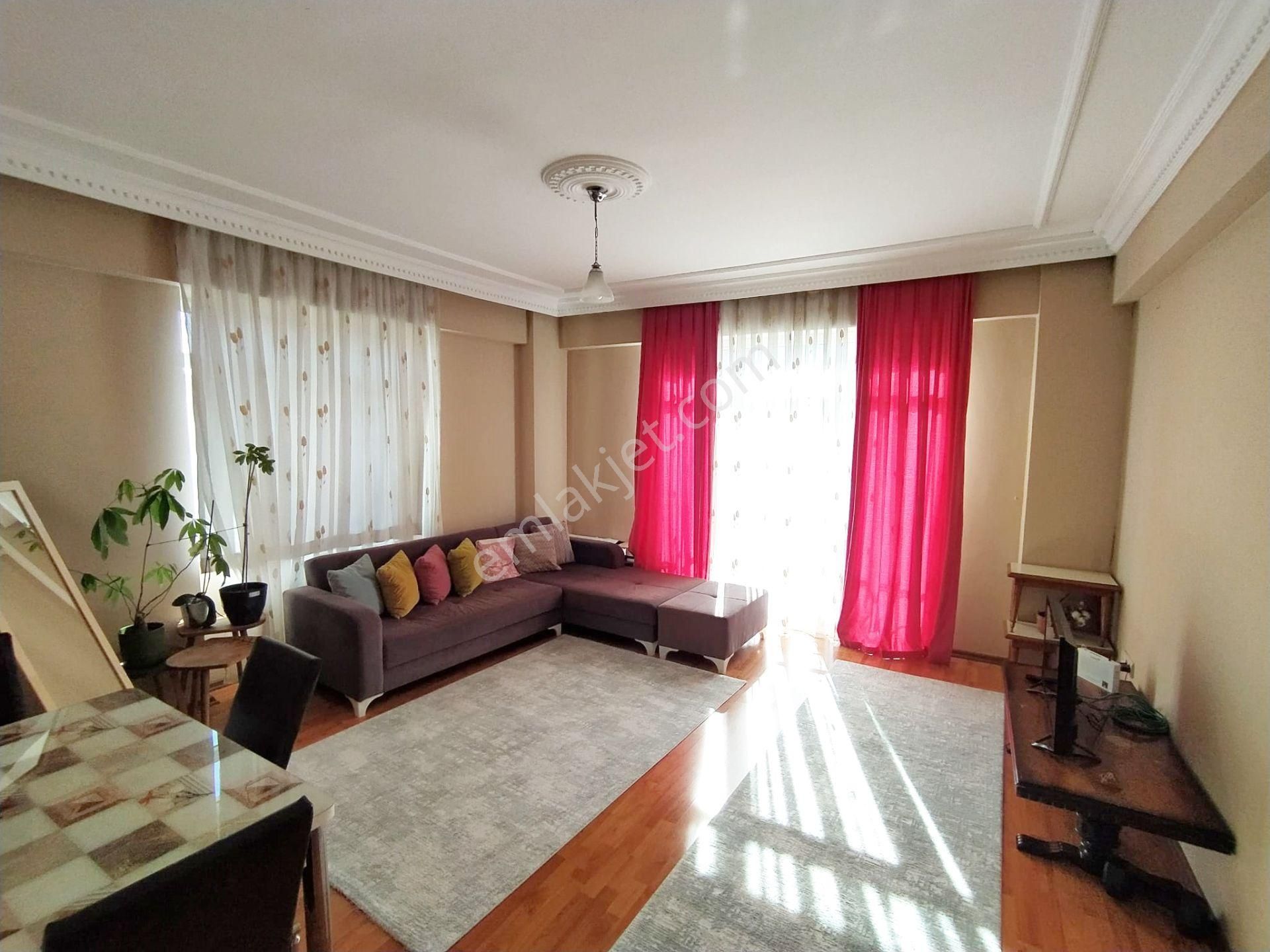 Mertcan Dan Adnan Kahveci Metroya Yürüme 2+1 Balkonlu - Kira Getirili