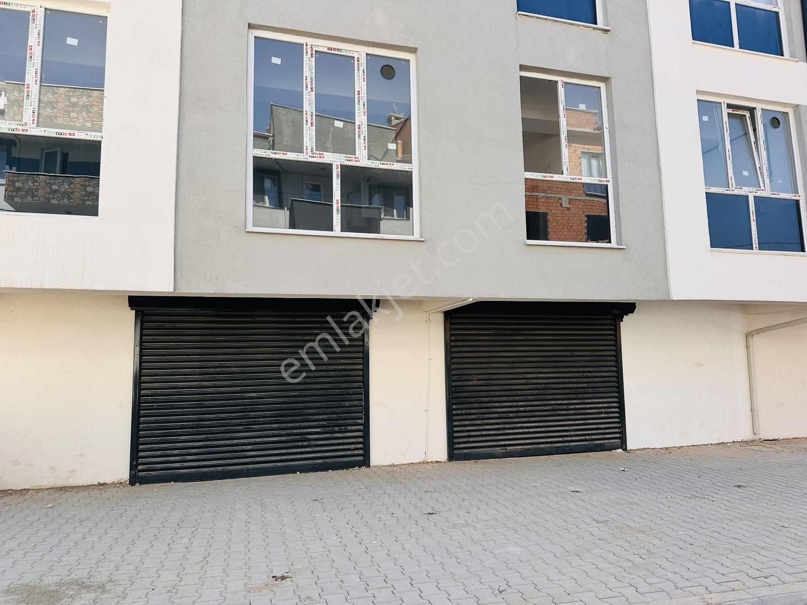 Akhisar Mah. 1+1 Otoparklı Arakat Satılık Daire Takasa Uygun - Görsel 2