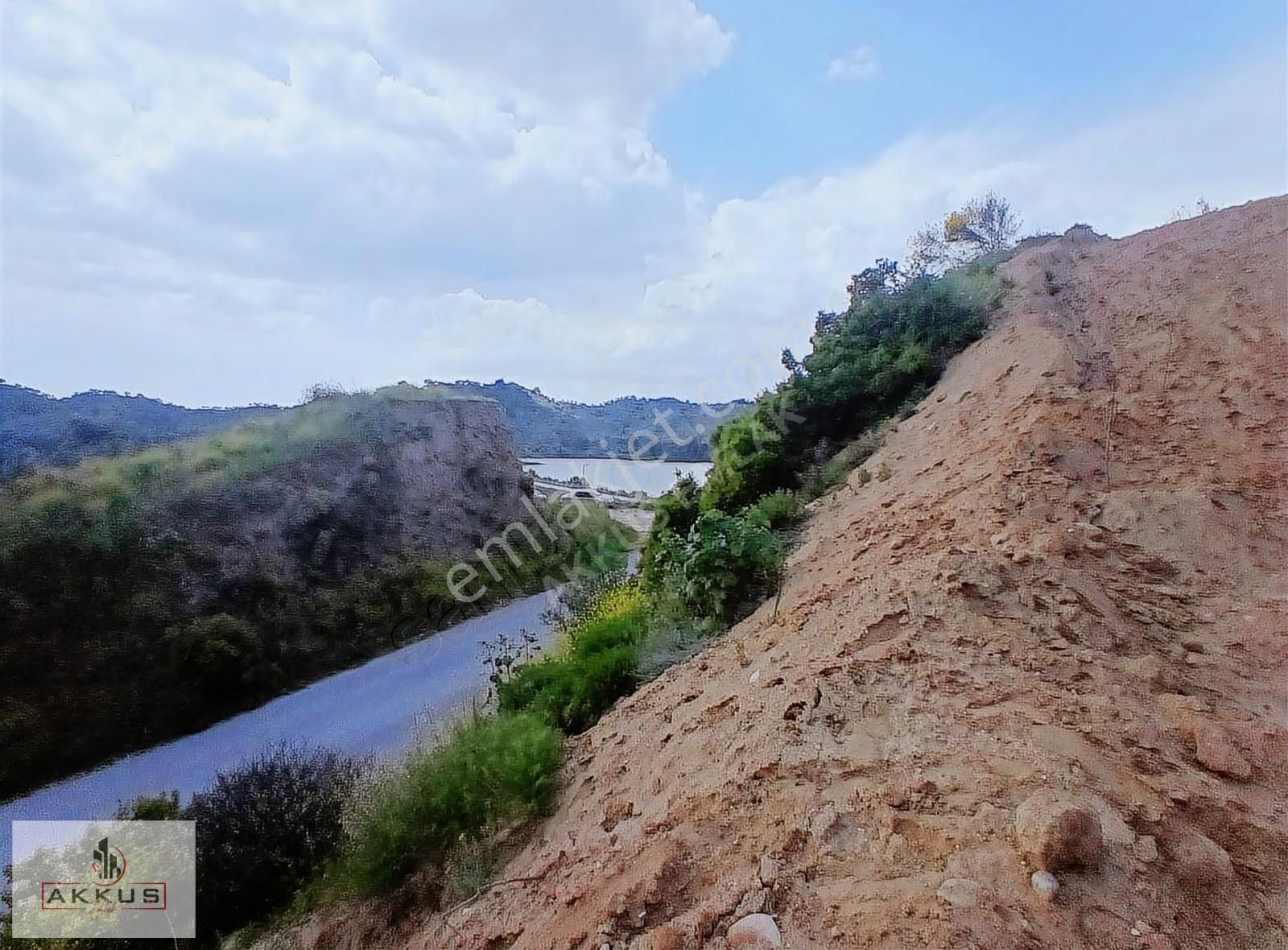 Akkuş Emlak'tan Baraj Manzaralı Zeytinlik - Görsel 11