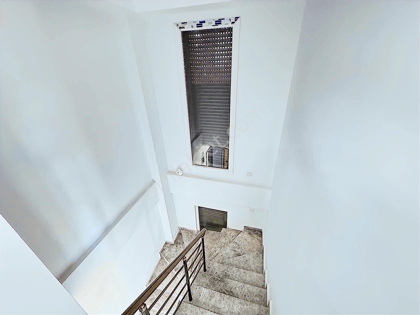 Müstakil Geniş Bahçeli 4+1 Sıfır Satılık Villa - Görsel 18
