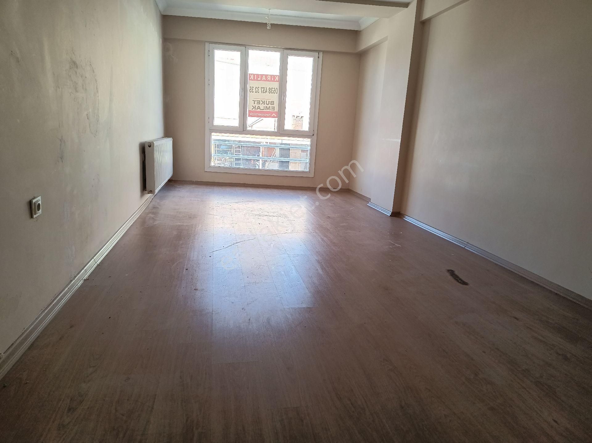 Buket Emlaktan Kiralık 2+1 Daire Ara Kat Doğalgazlı Asansörlü Ebeveyn Banyolu Kilerli - Görsel 12