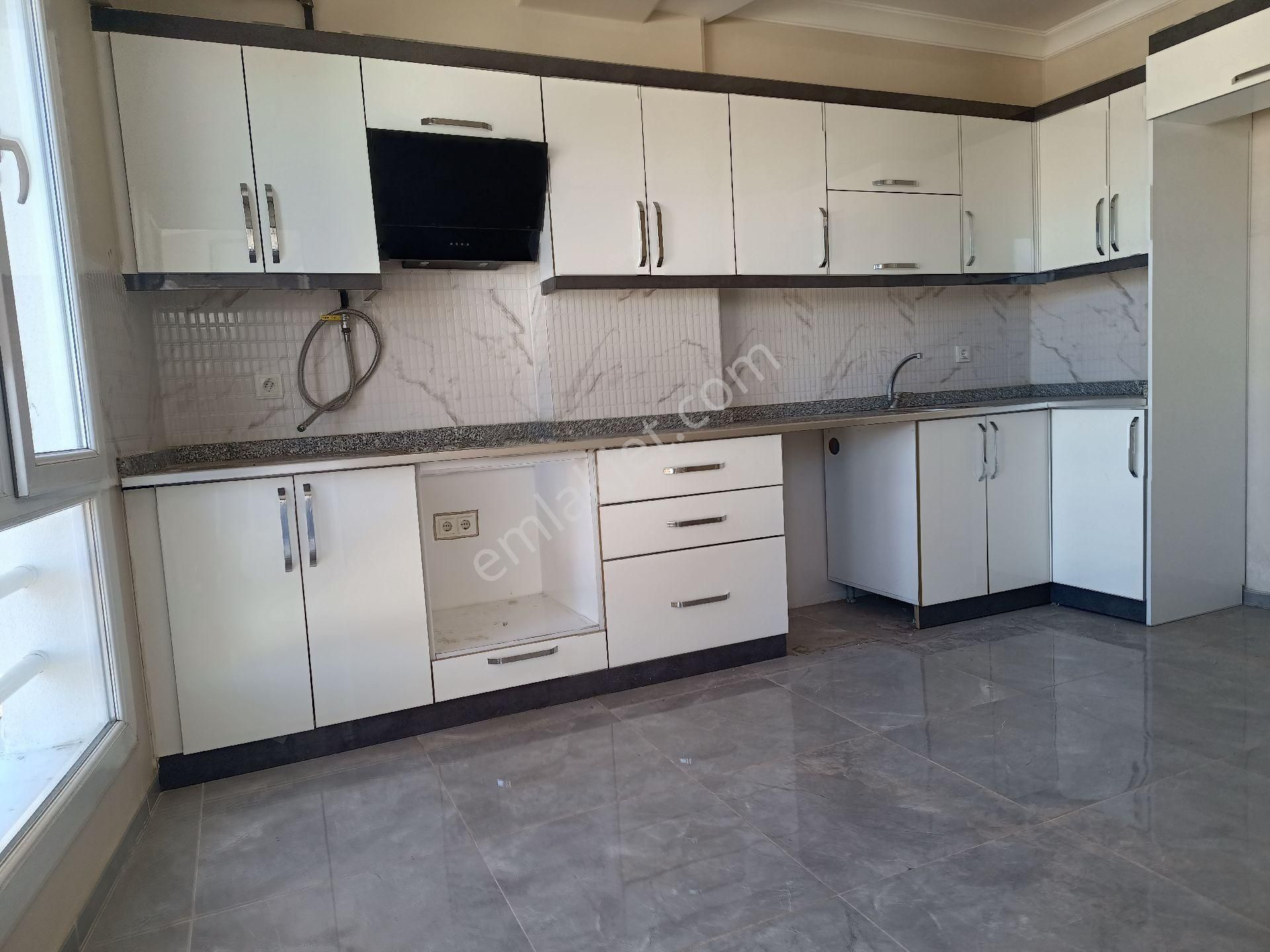 Buket Emlaktan Kiralık 2+1 Daire Ara Kat Doğalgazlı Asansörlü Ebeveyn Banyolu Kilerli - Görsel 21