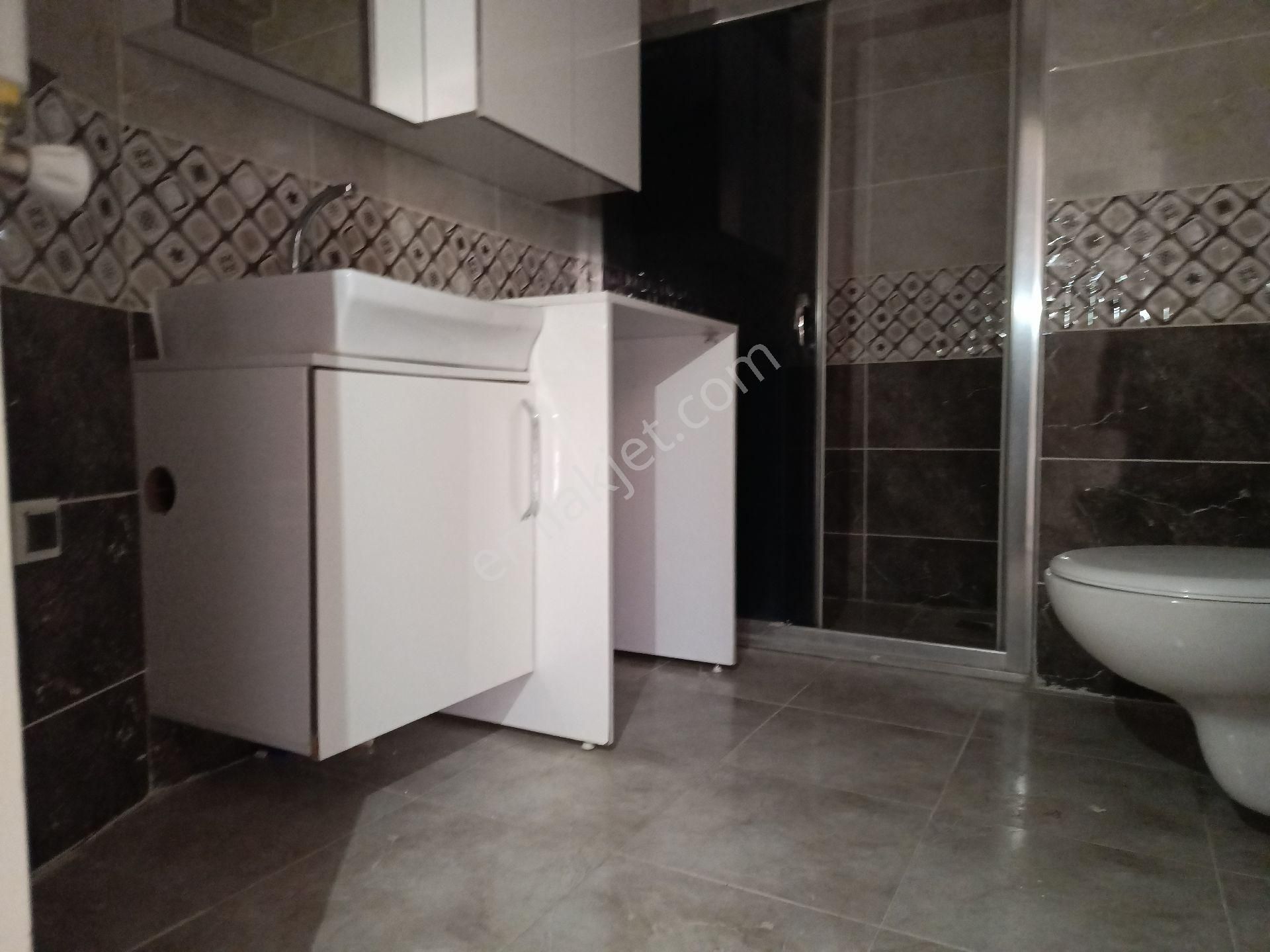 Buket Emlaktan Kiralık 2+1 Daire Ara Kat Doğalgazlı Asansörlü Ebeveyn Banyolu Kilerli - Görsel 17