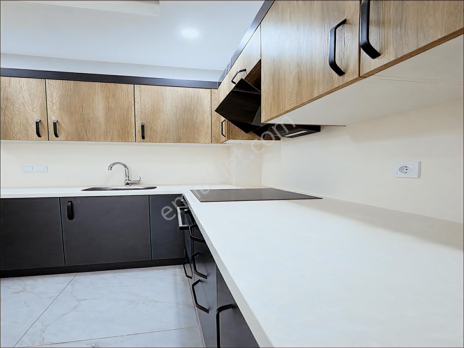 Siteler Bölgesinde N.hikmet Bul 4 Yıllık Site İçi Balkonlu Daire - Görsel 7