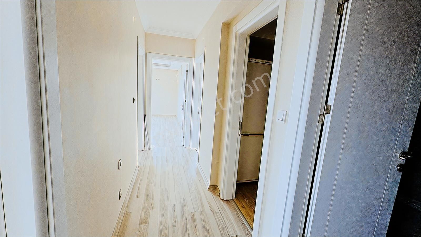 Foça Yenibağarası Mah. Kiralık Kapalı Mutfaklı 2+1 Daire - Görsel 14