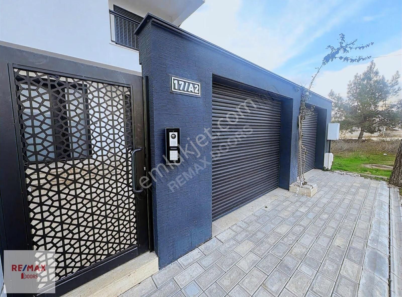 Döşemealtı Yeşilbayır Ayrı Giriş Müstakil Havuzlu Triplex Villa - Görsel 12