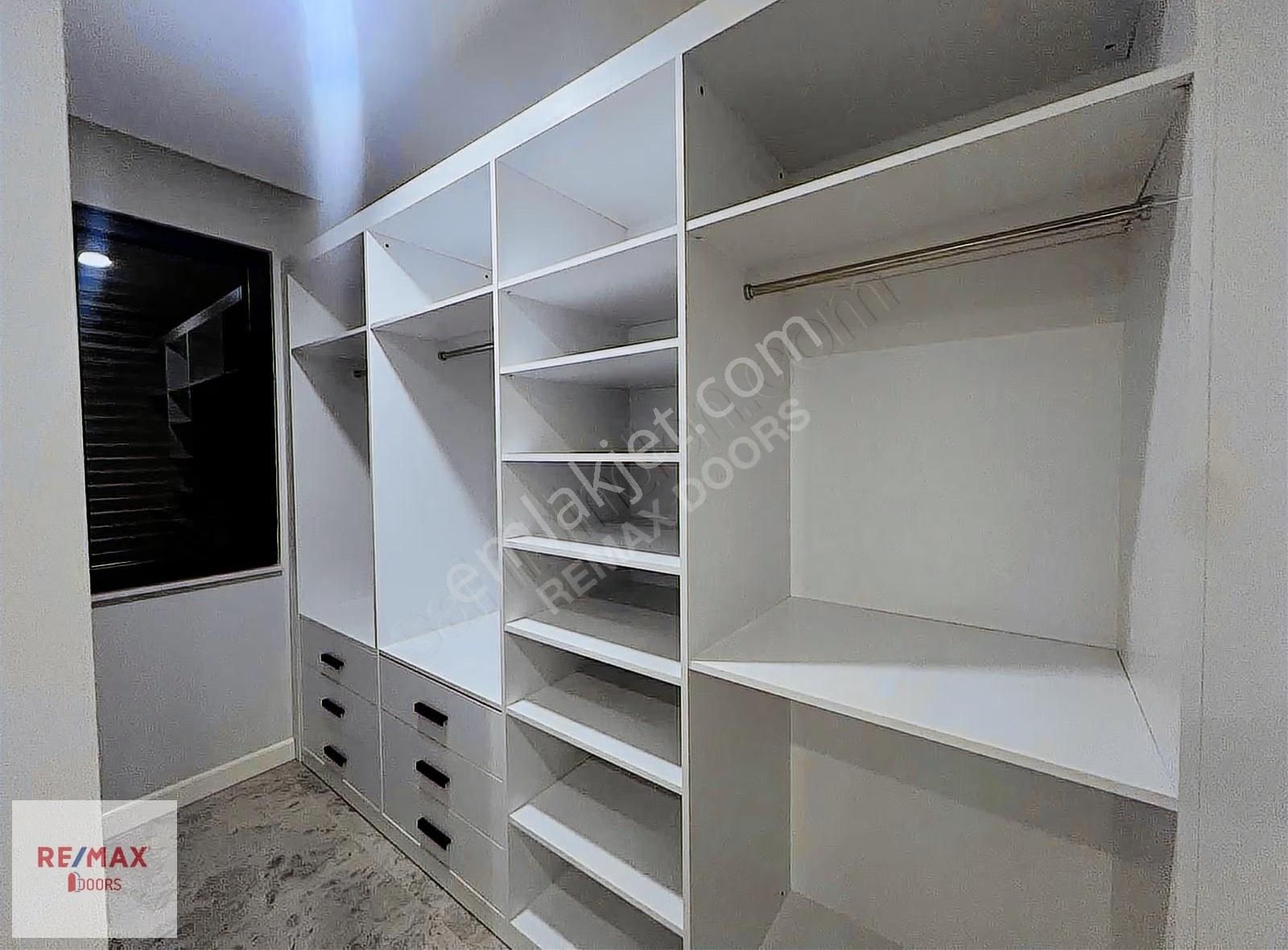 Döşemealtı Yeşilbayır Ayrı Giriş Müstakil Havuzlu Triplex Villa - Görsel 10