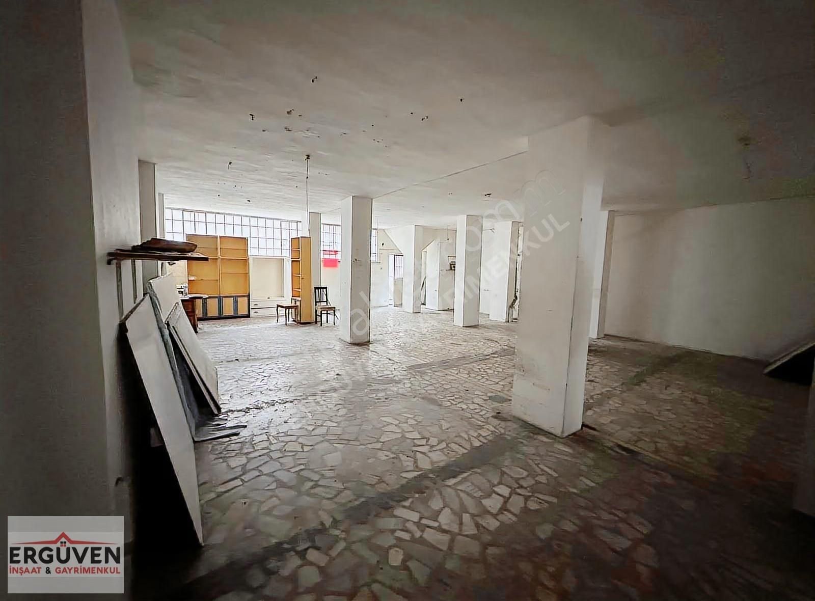 Kiralık 200m² Yüksek Girişli Dükkan - Her İşe Uygun - Görsel 25