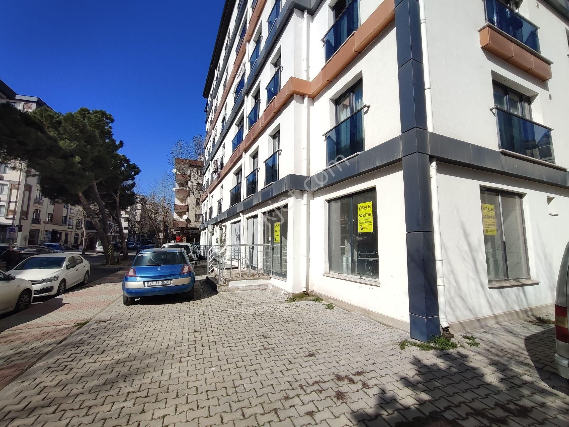 Orhantepe Mahallesi Zeytinlik Cad Üzerinde Köş - Görsel 3